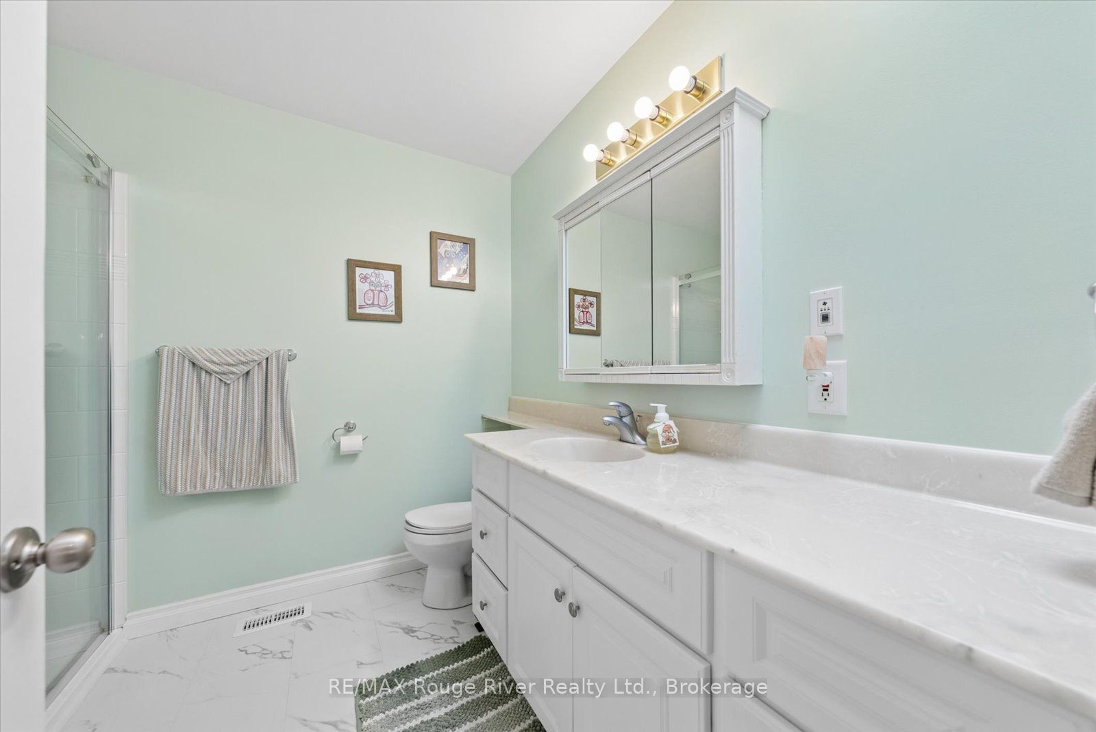 32 South Maloney Street Property Photo 15