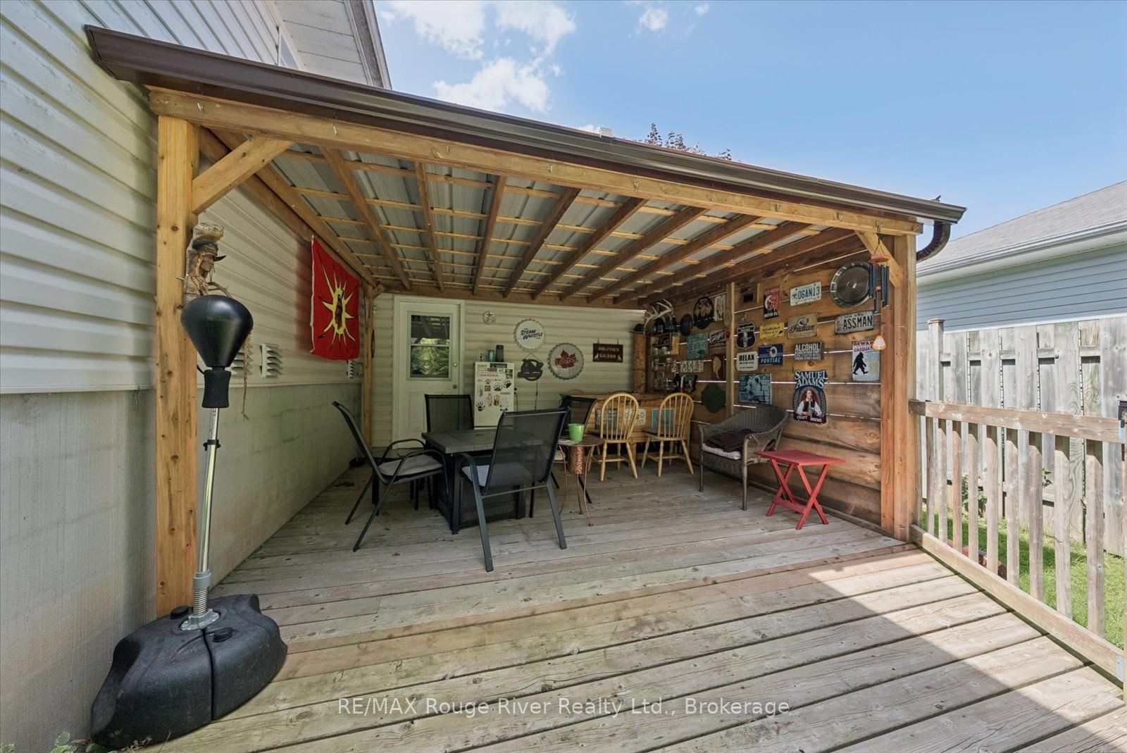 32 South Maloney Street Property Photo 23