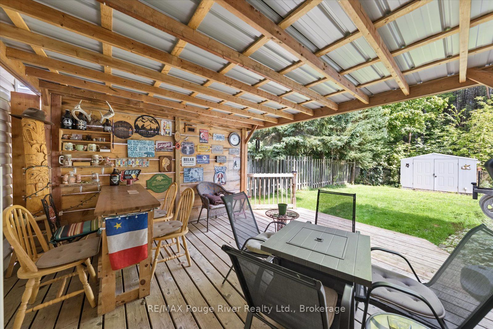 32 South Maloney Street Property Photo 24