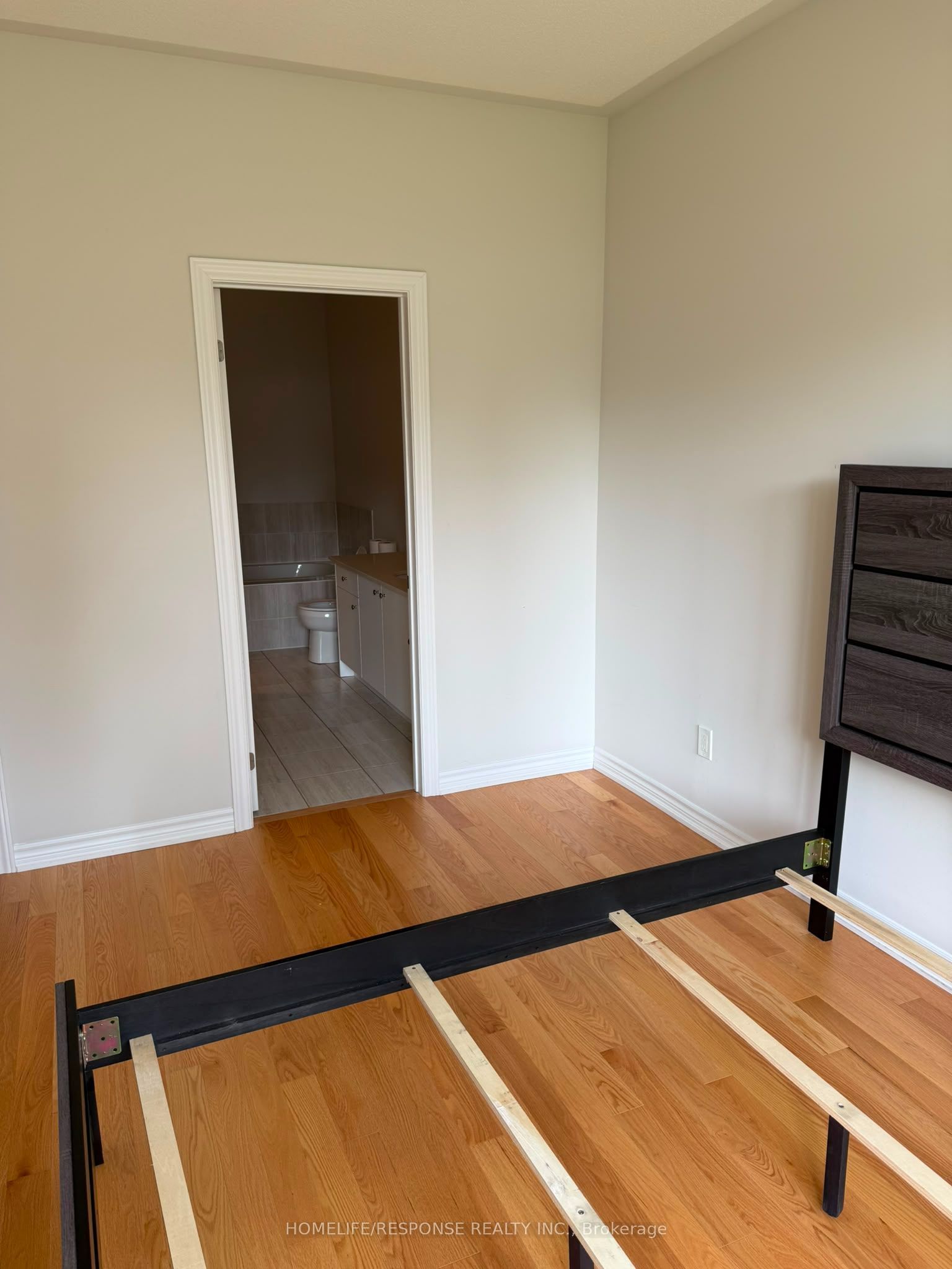 111 Stonebrook Way Property Photo 8