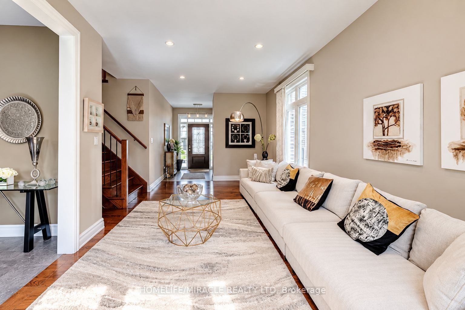 1285 Whetherfield Street Property Photo 6
