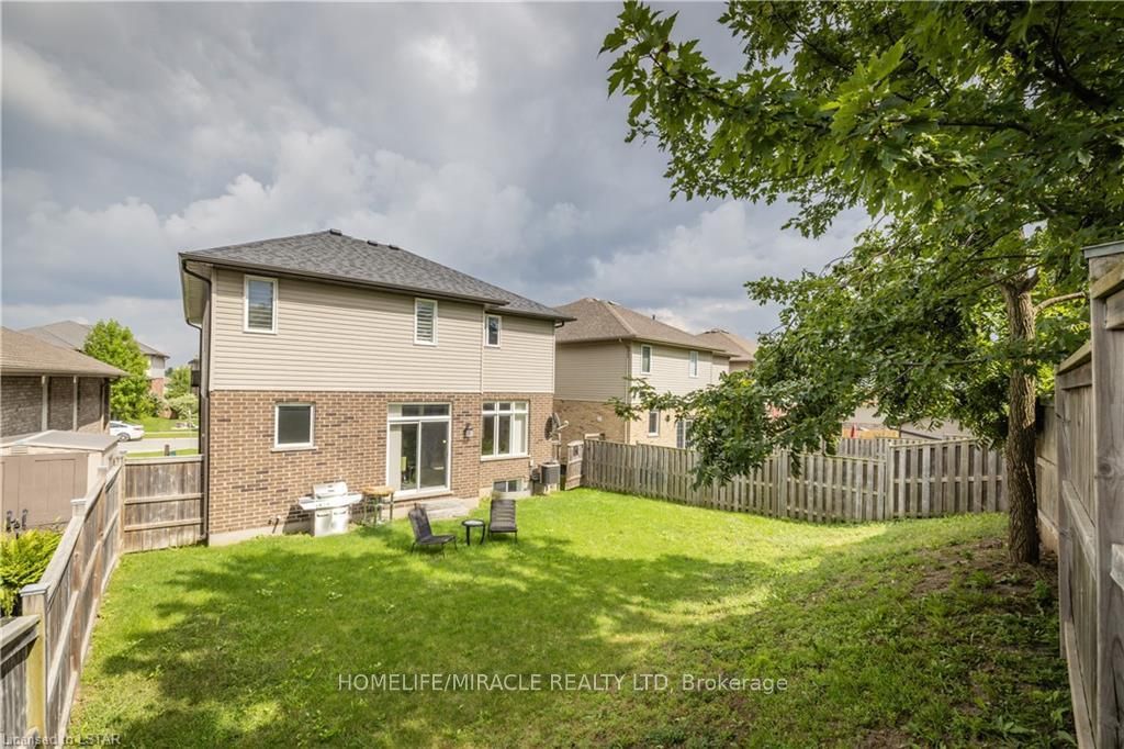 1285 Whetherfield Street Property Photo 12