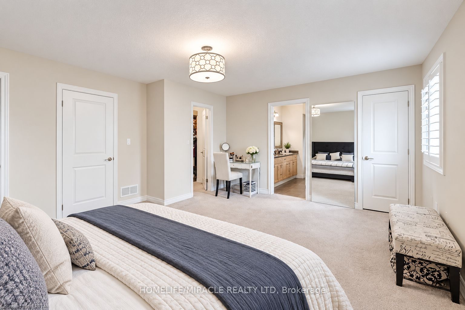 1285 Whetherfield Street Property Photo 18