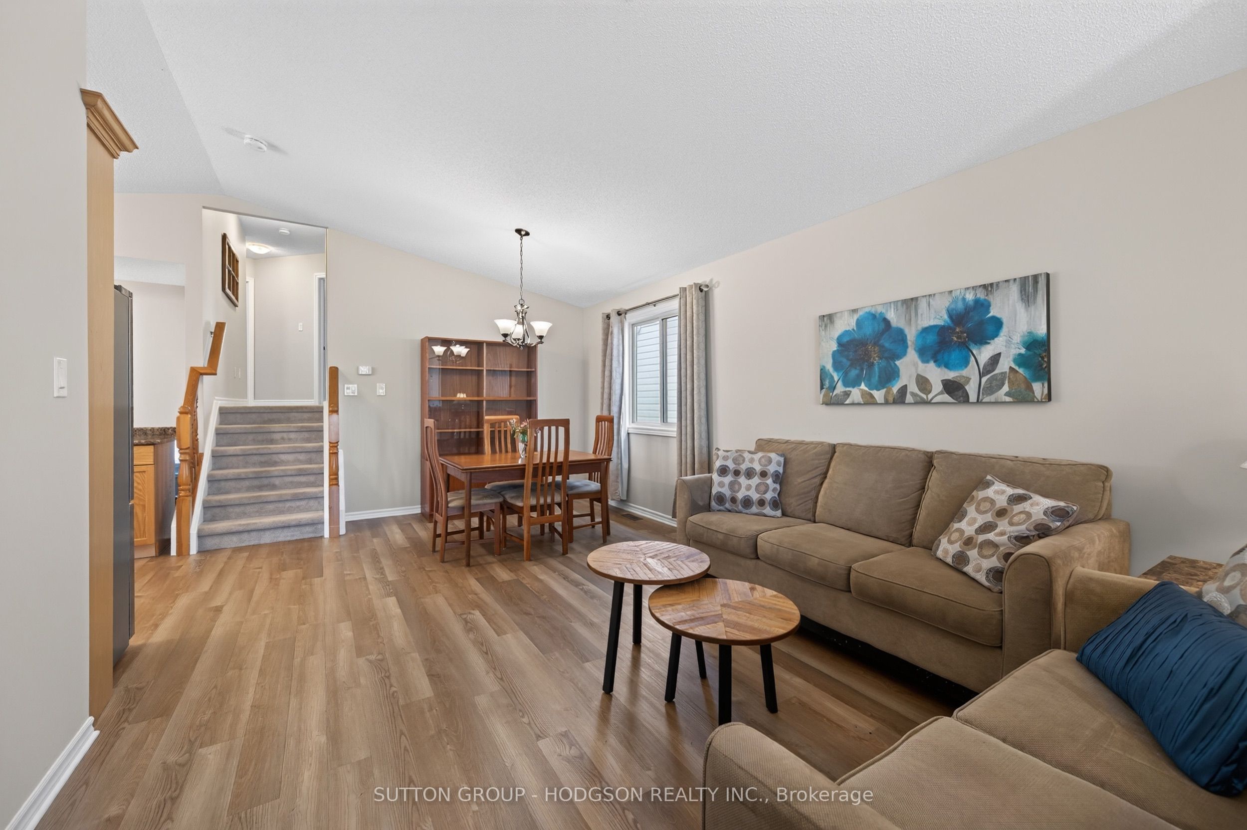 912 Blythwood Road Property Photo 4