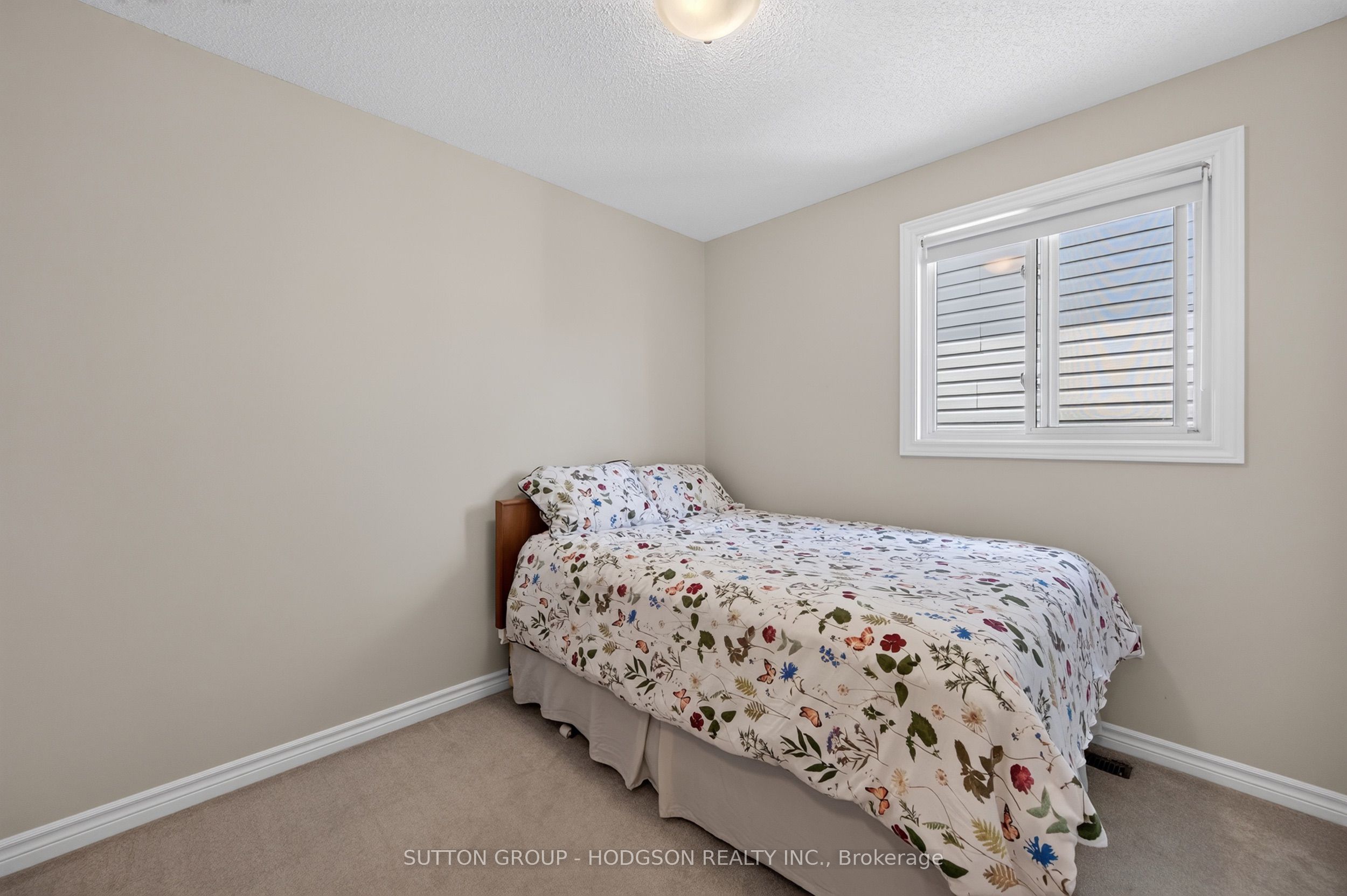 912 Blythwood Road Property Photo 11