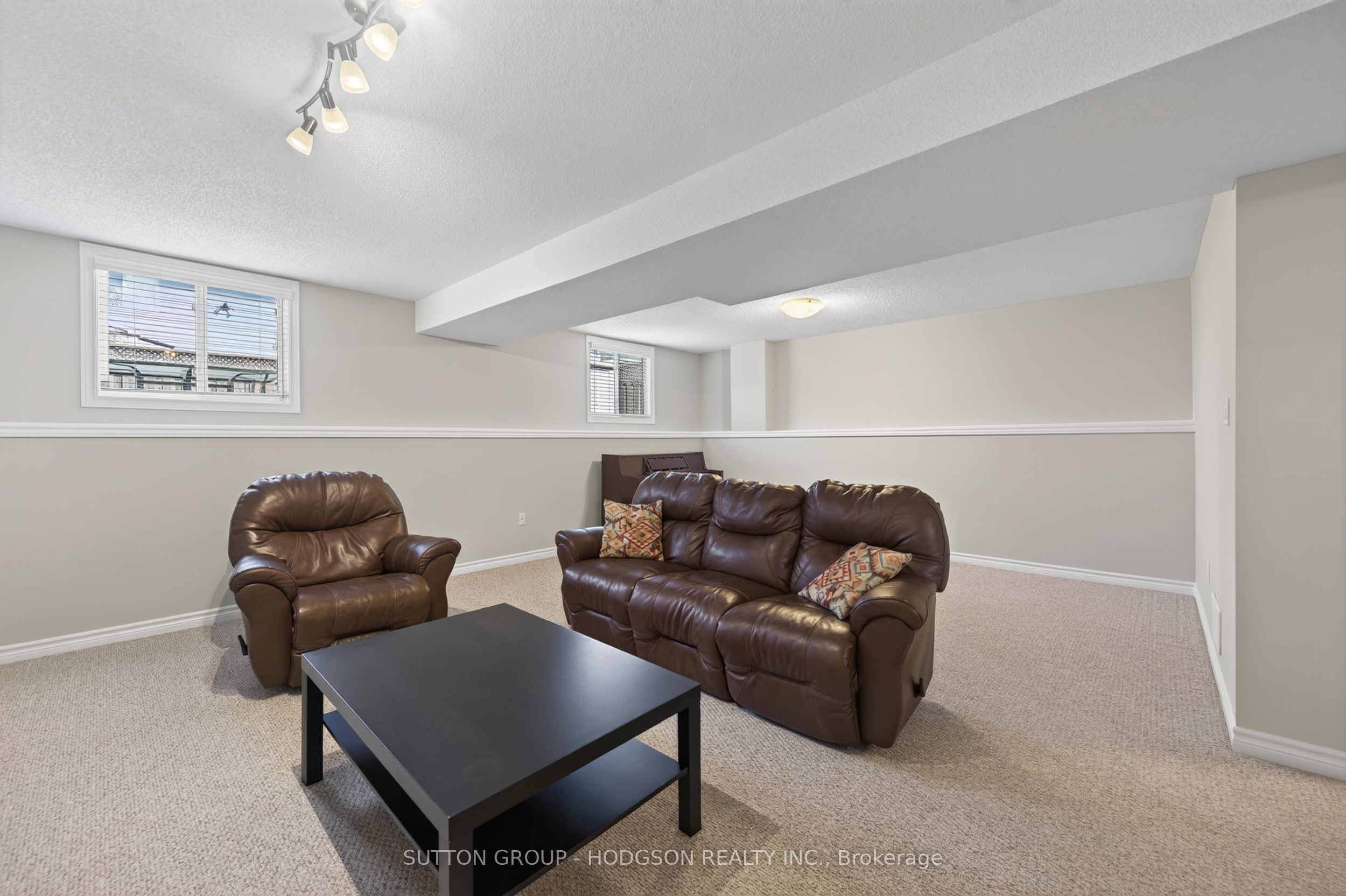 912 Blythwood Road Property Photo 14
