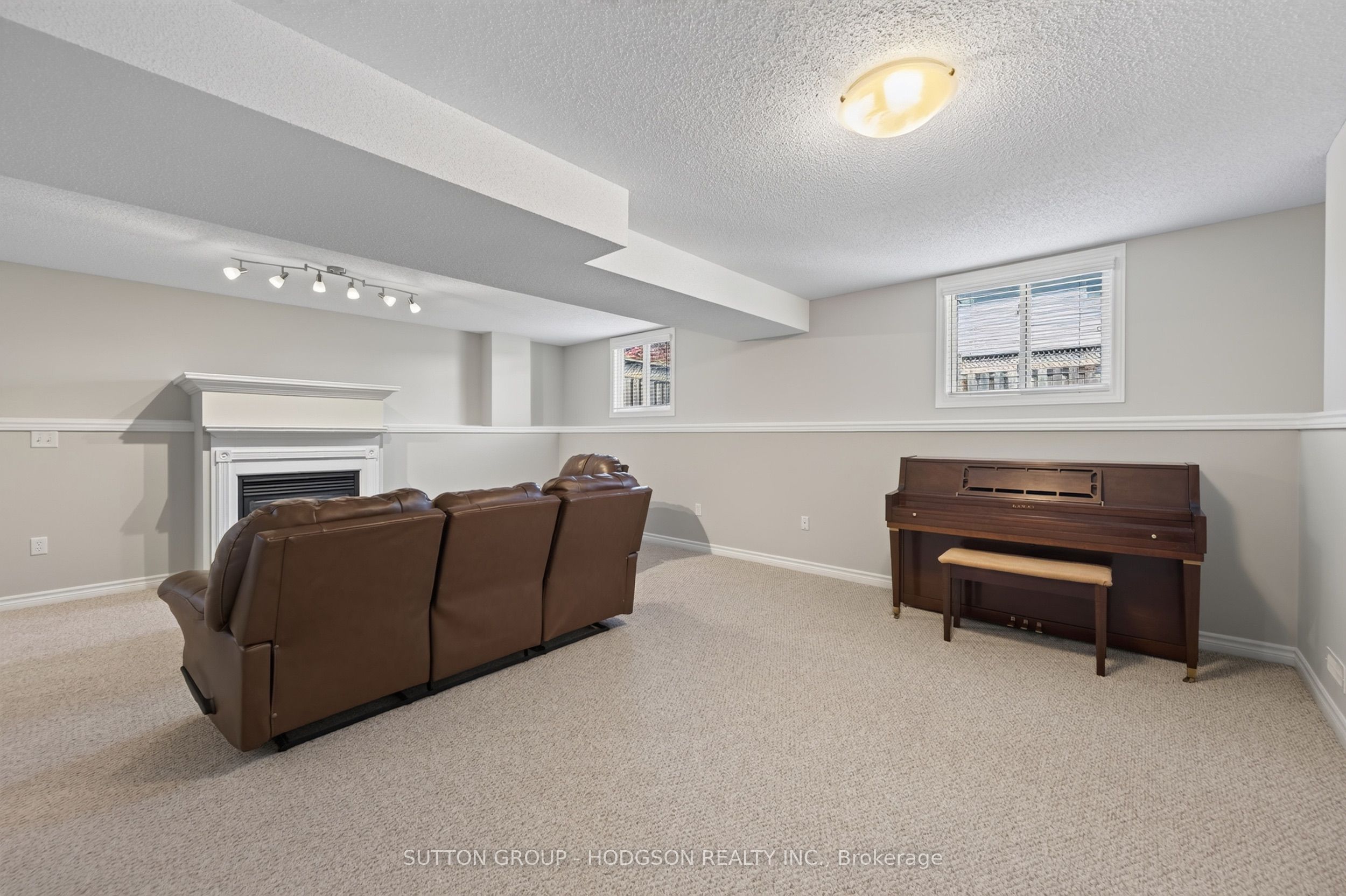 912 Blythwood Road Property Photo 17