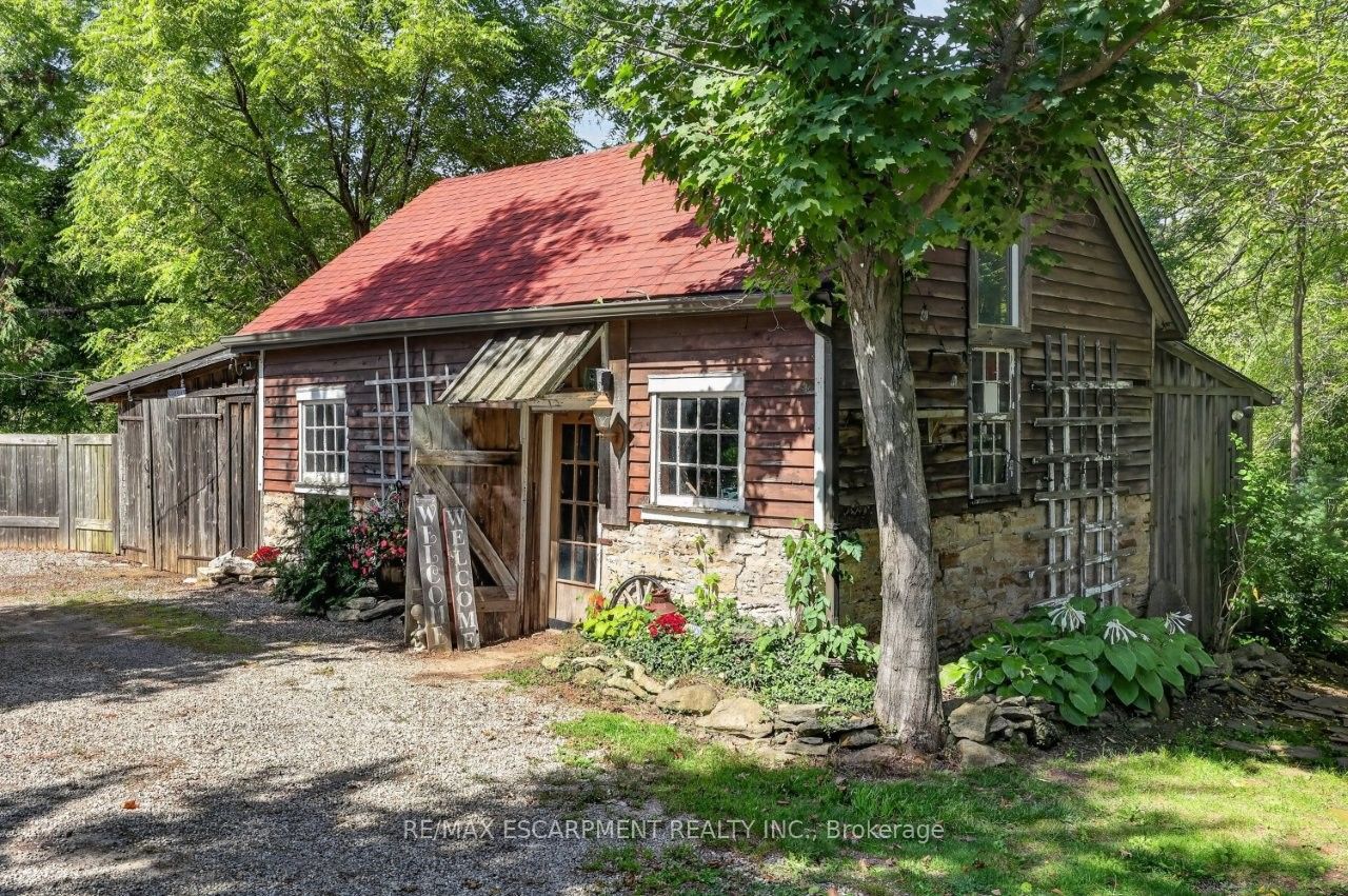 102 Ridge Road W Property Photo 24