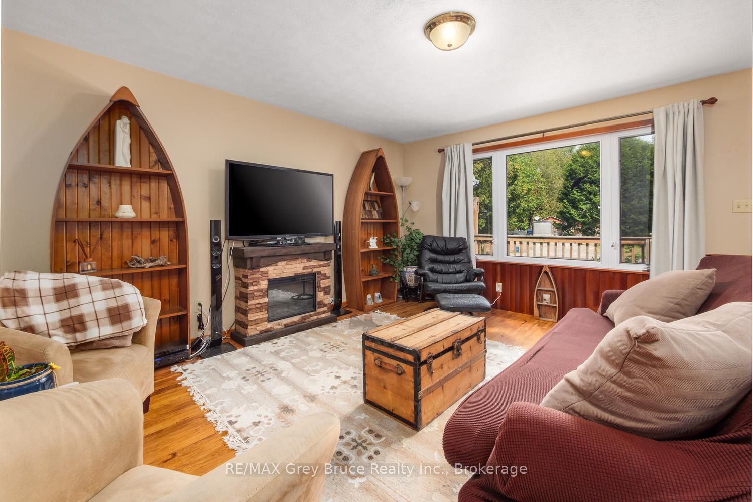 27 Woodstock Avenue Property Photo 2