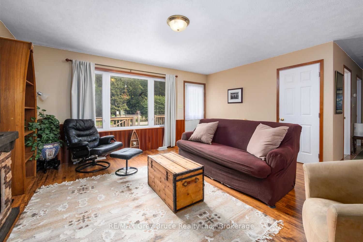 27 Woodstock Avenue Property Photo 11