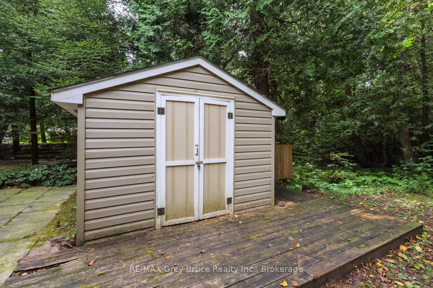 27 Woodstock Avenue Property Photo 39