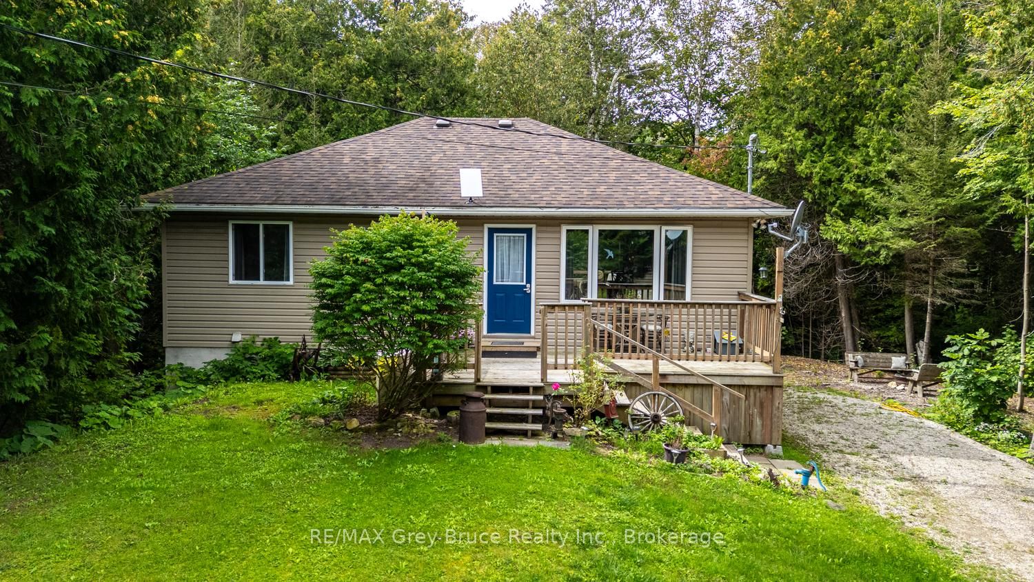 27 Woodstock Avenue Property Photo 46