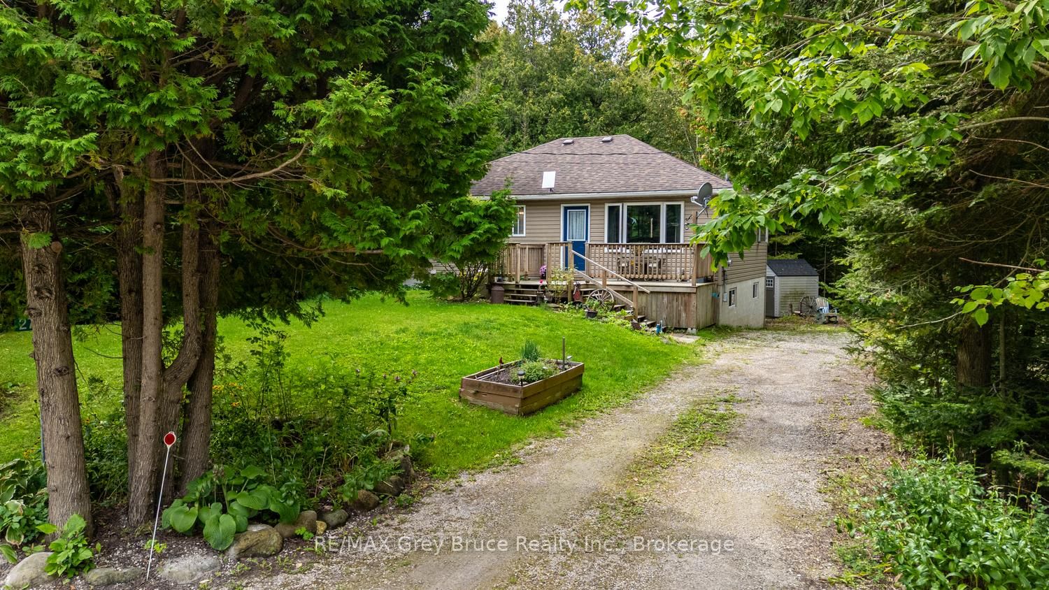 27 Woodstock Avenue Property Photo 48