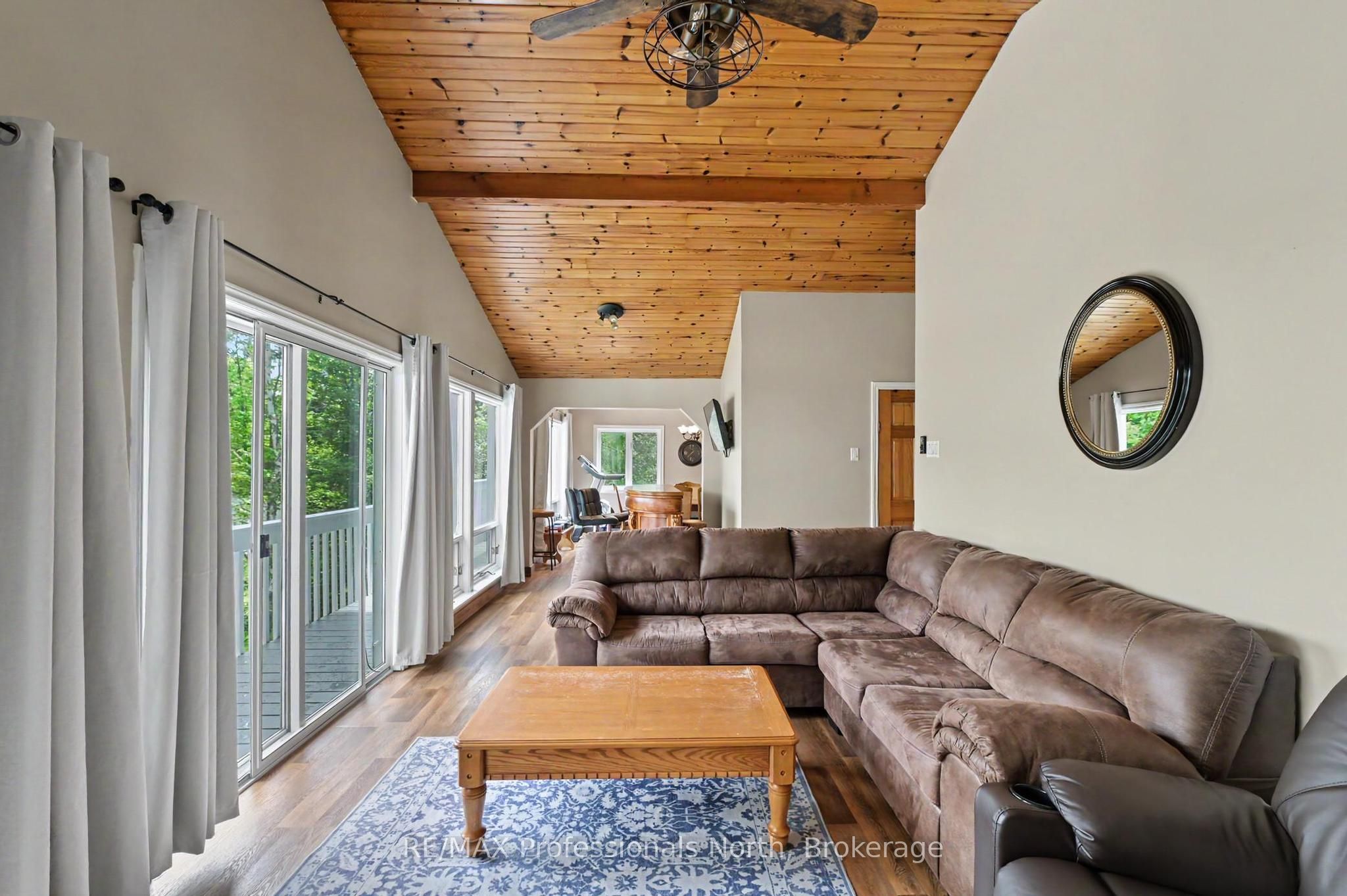 1034 Ablett Court Property Photo 11