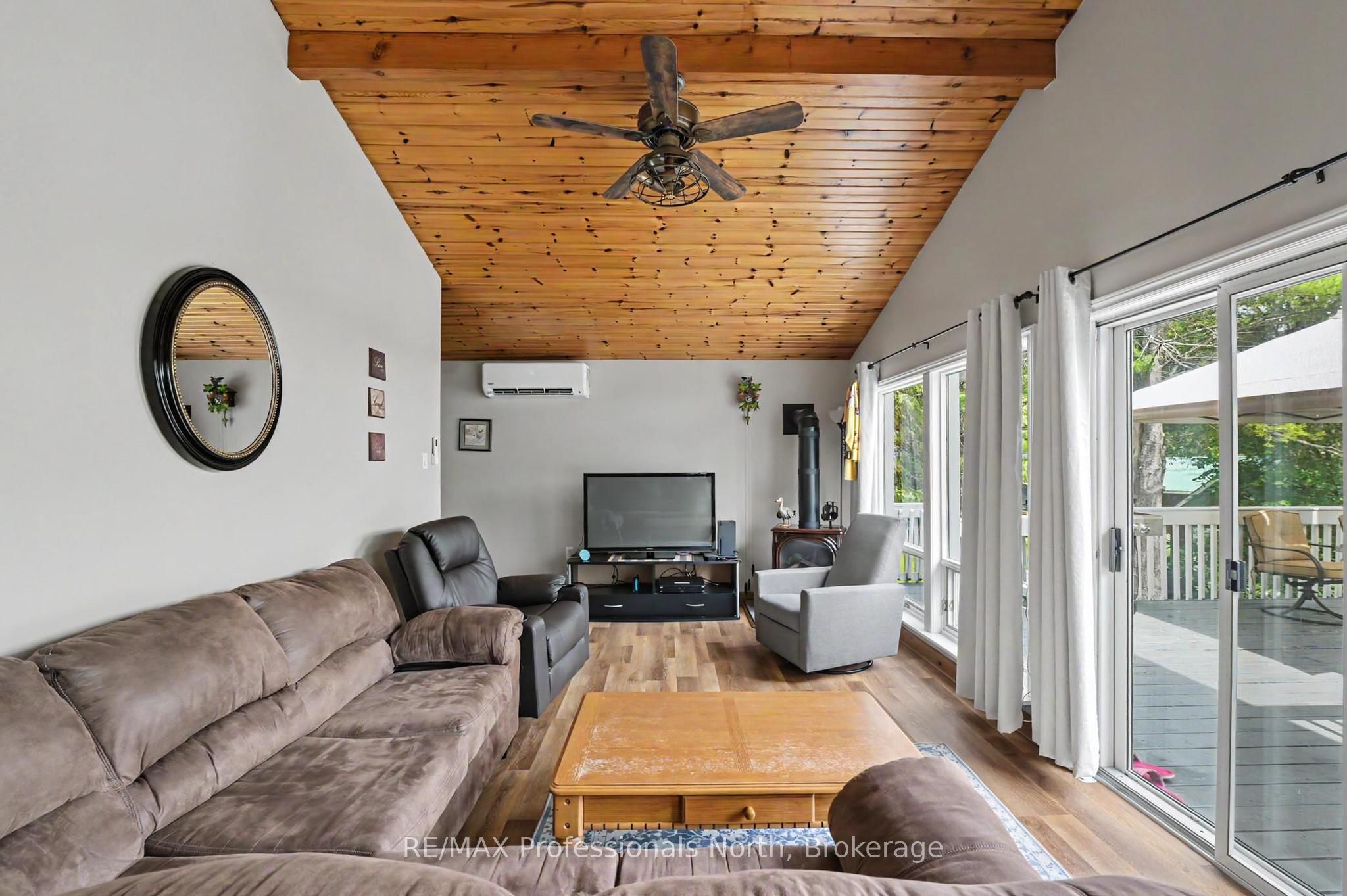 1034 Ablett Court Property Photo 13