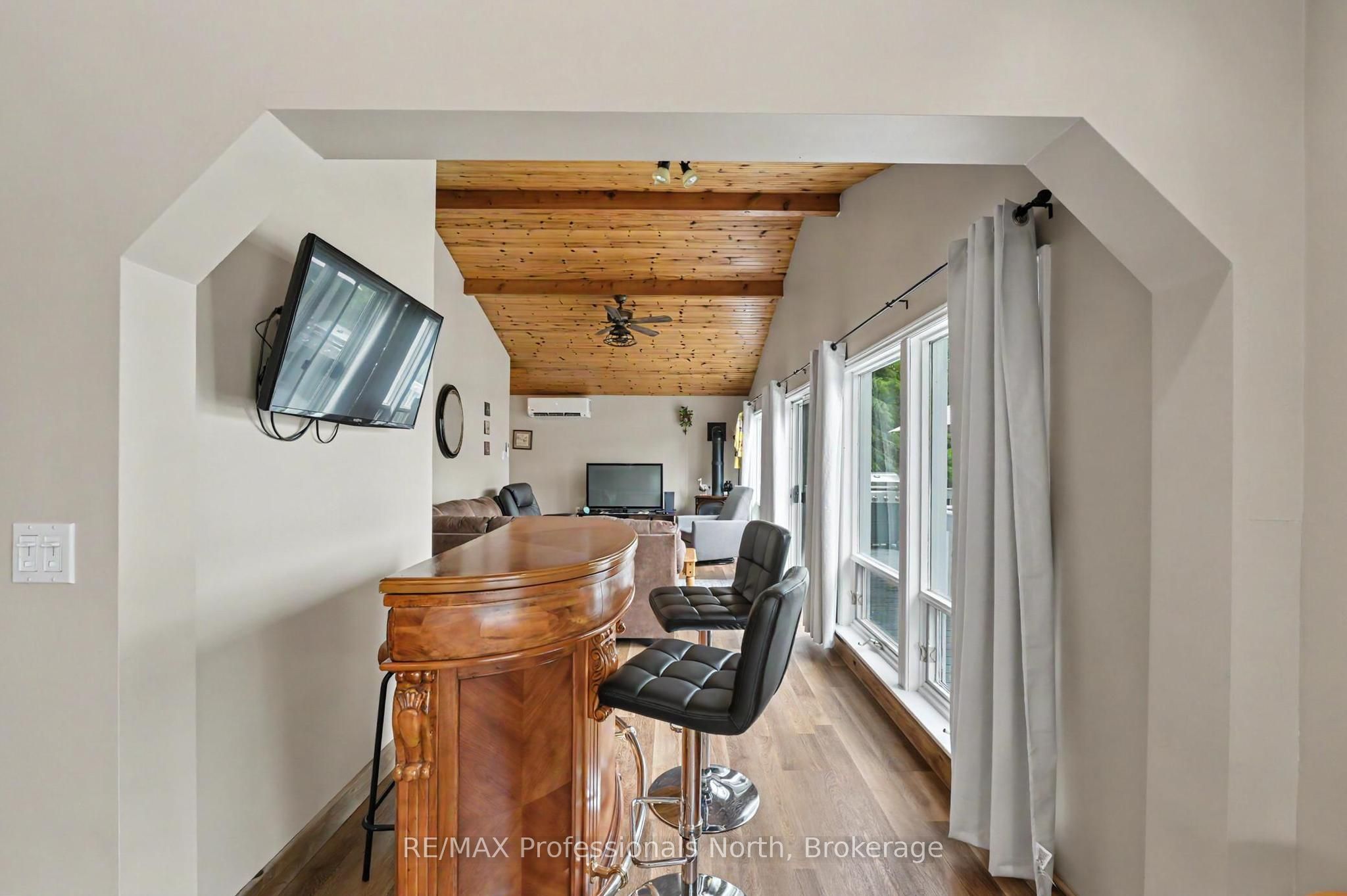 1034 Ablett Court Property Photo 14