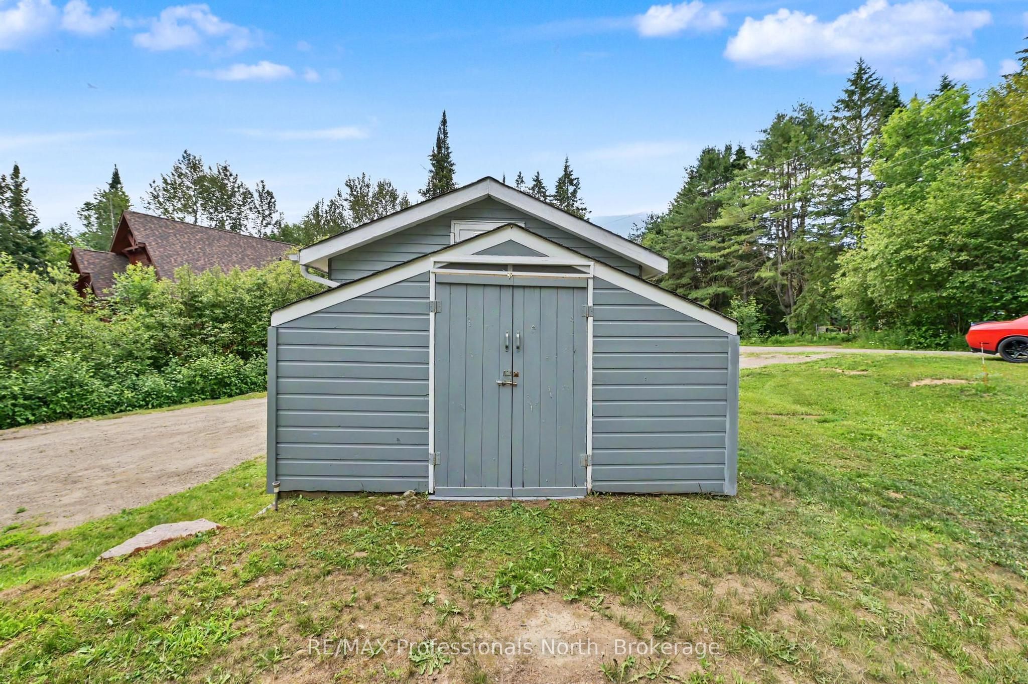 1034 Ablett Court Property Photo 29