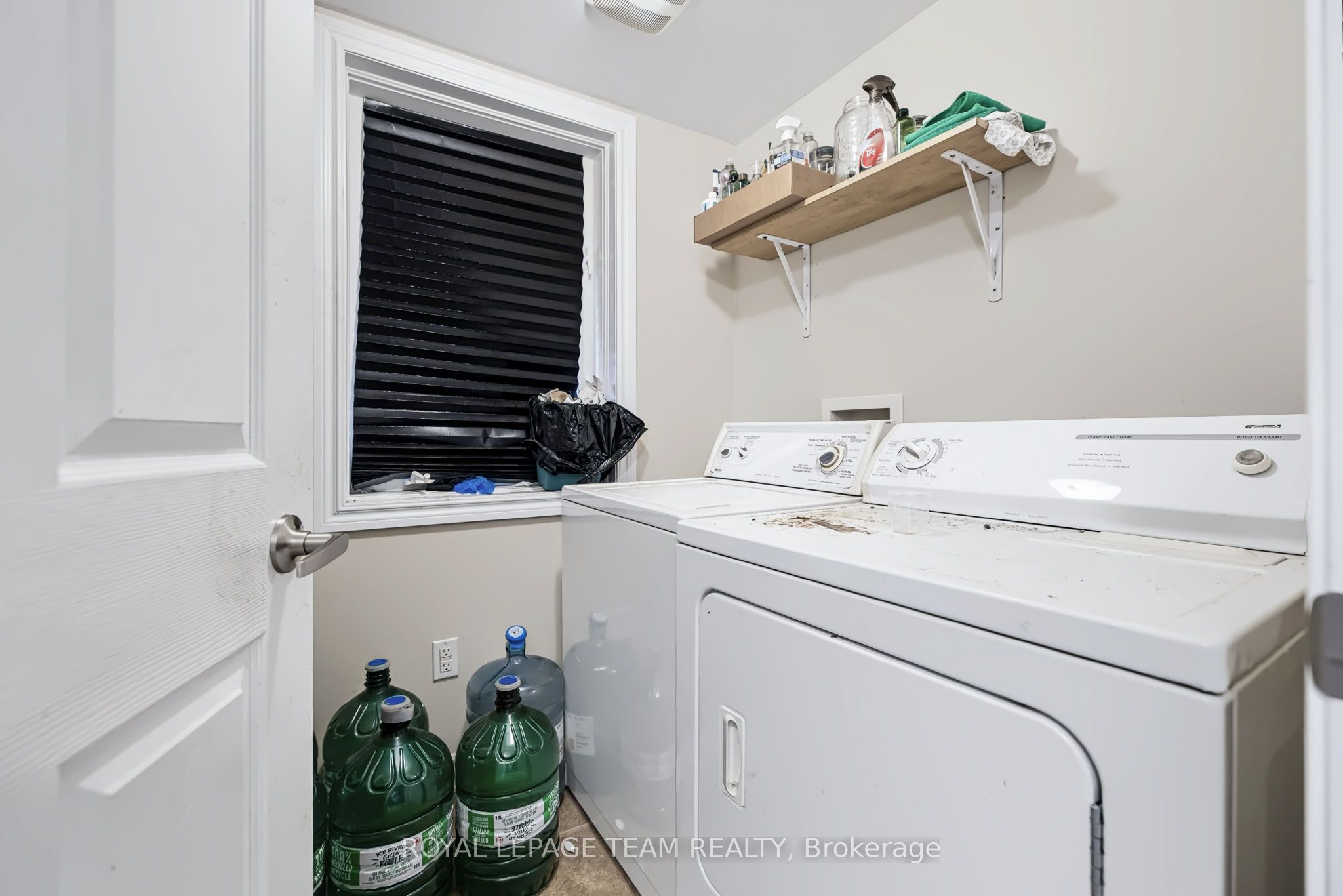 2510 Nutgrove Avenue Property Photo 5
