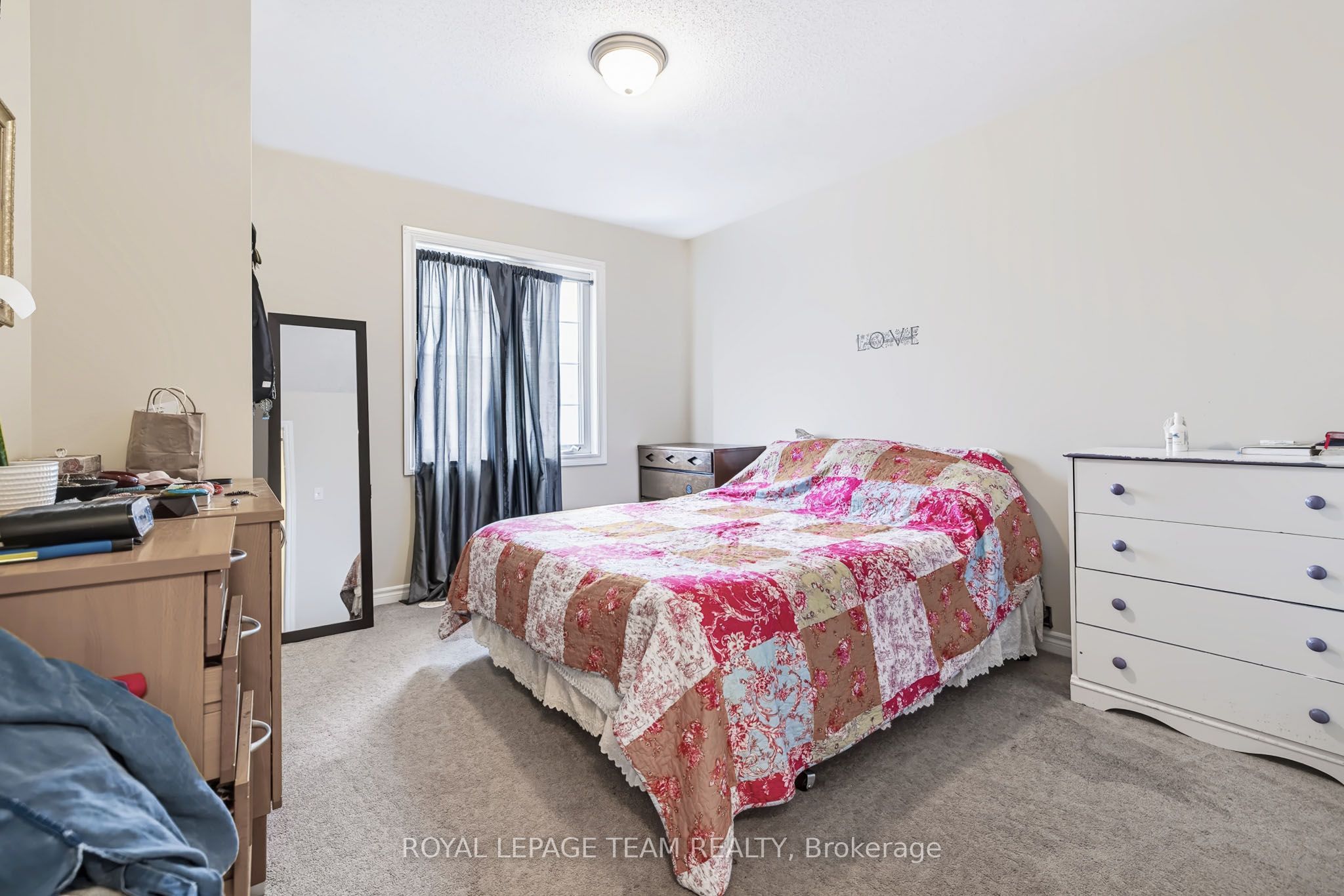 2510 Nutgrove Avenue Property Photo 12