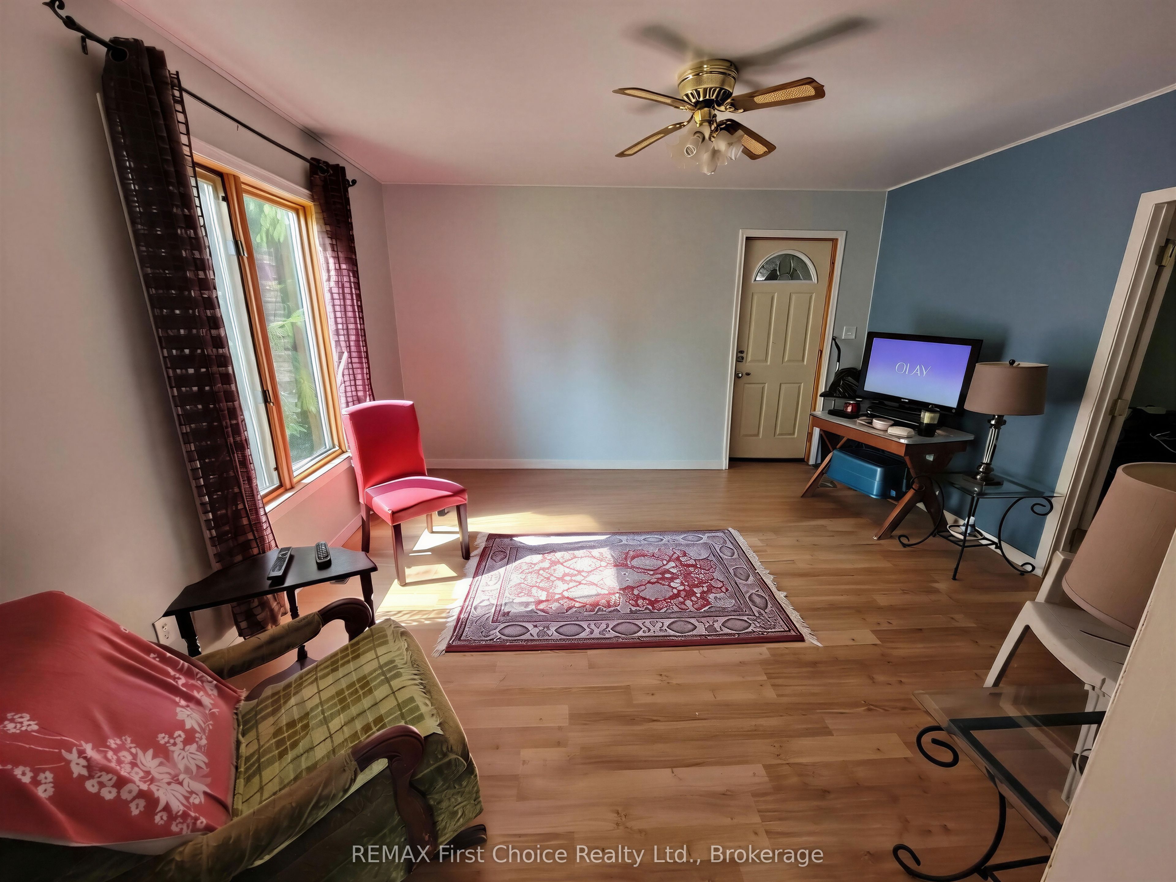 216 Sixth Street Property Photo 5