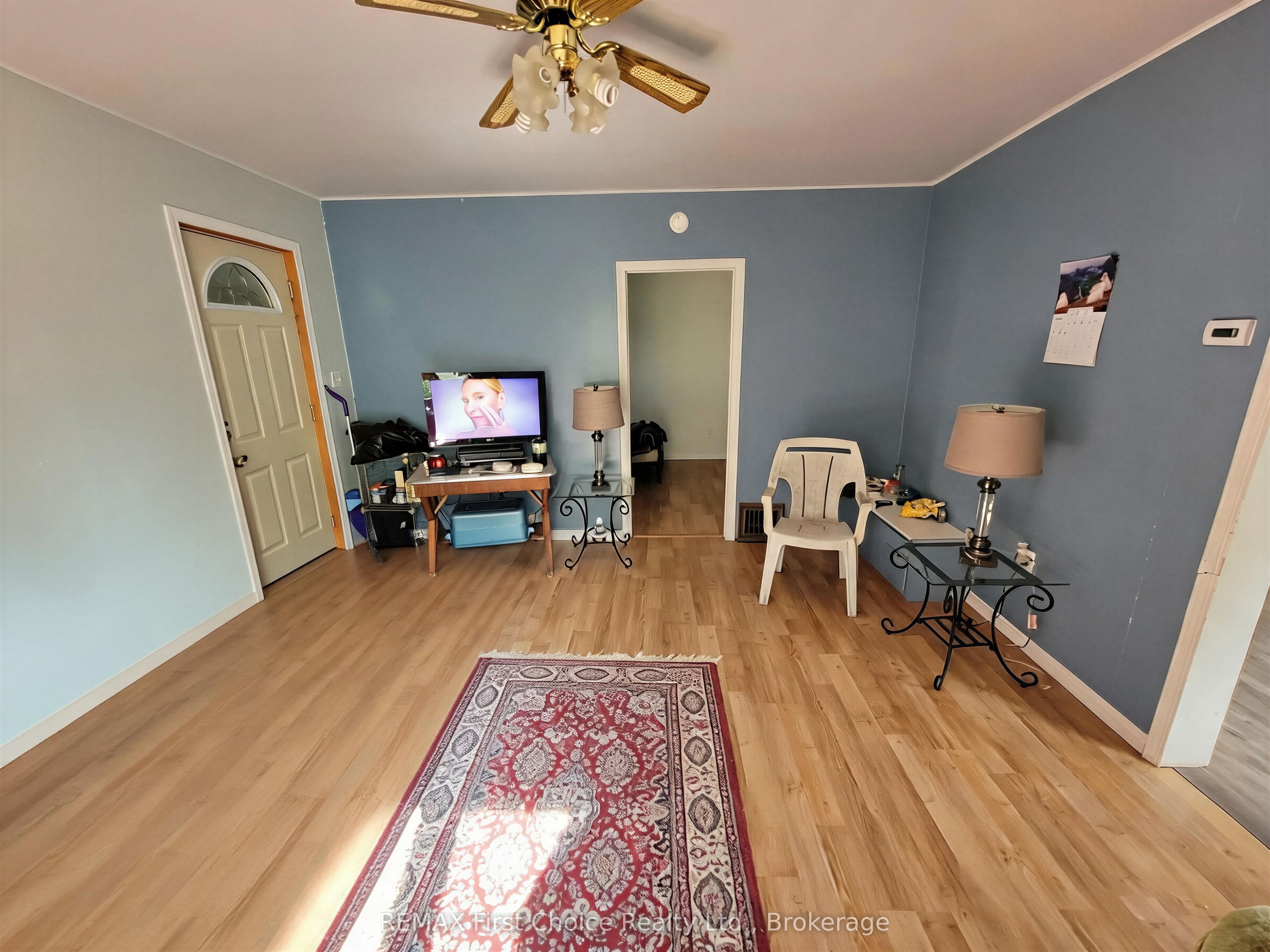 216 Sixth Street Property Photo 6