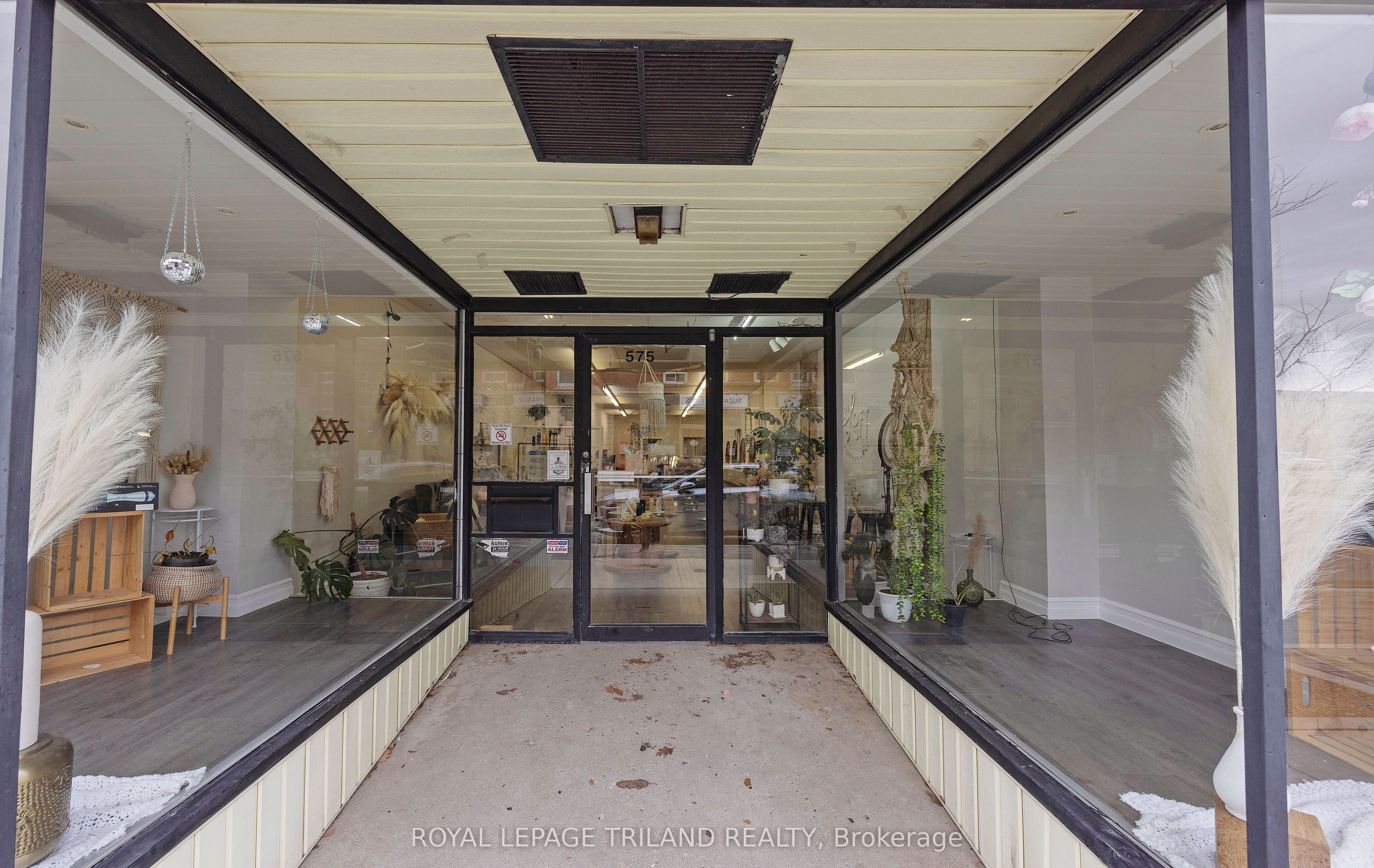 575 Talbot Street Property Photo 7
