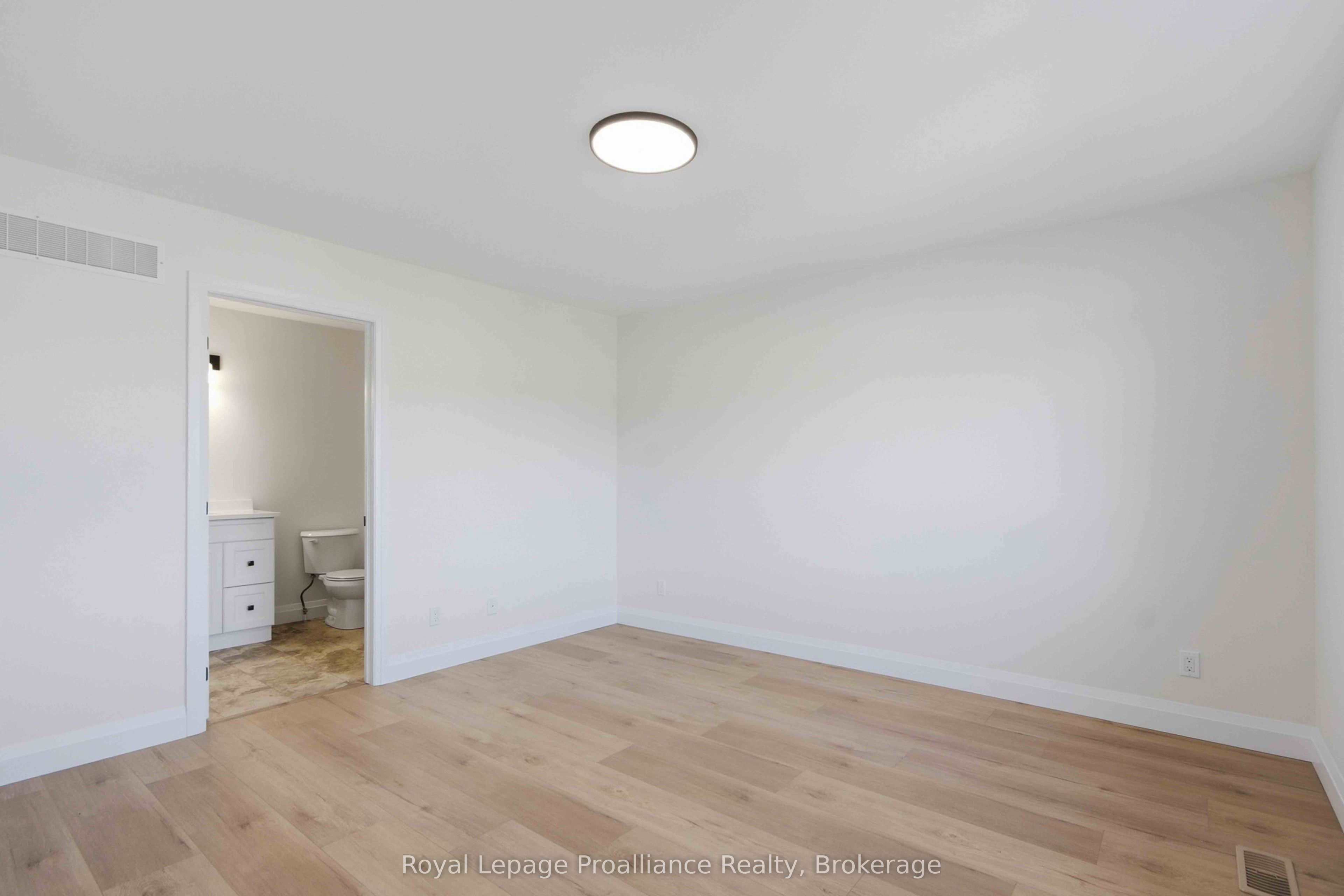 18 Clayton John Avenue Property Photo 13