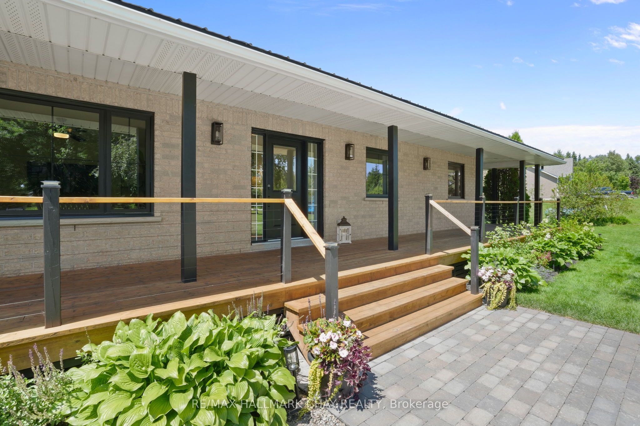 555142 Mono-amaranth Town Line Property Photo 5