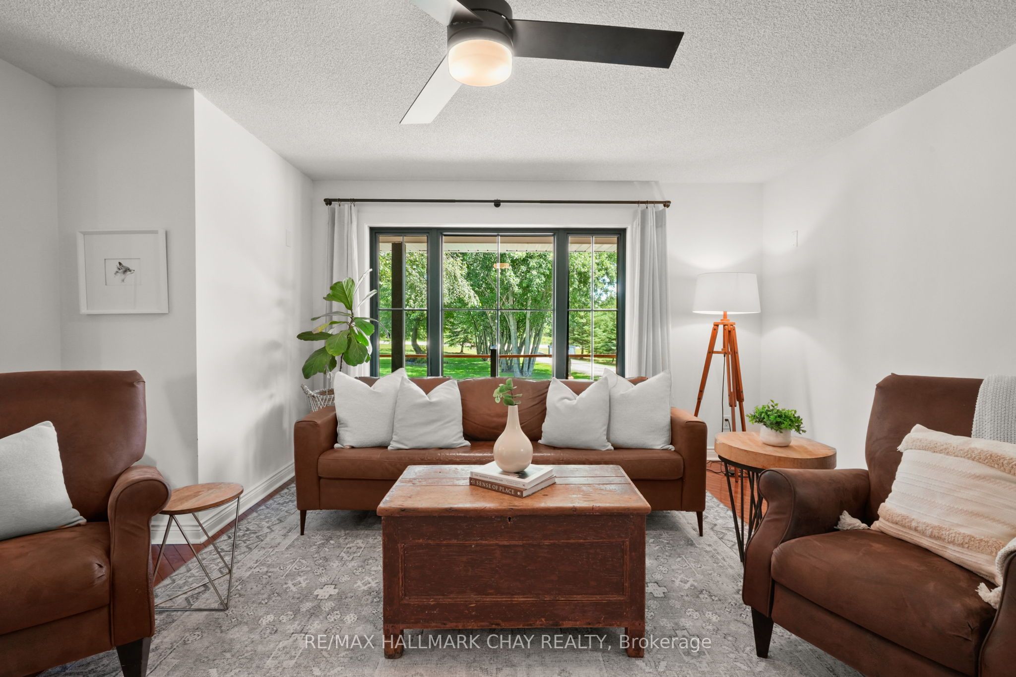 555142 Mono-amaranth Town Line Property Photo 9