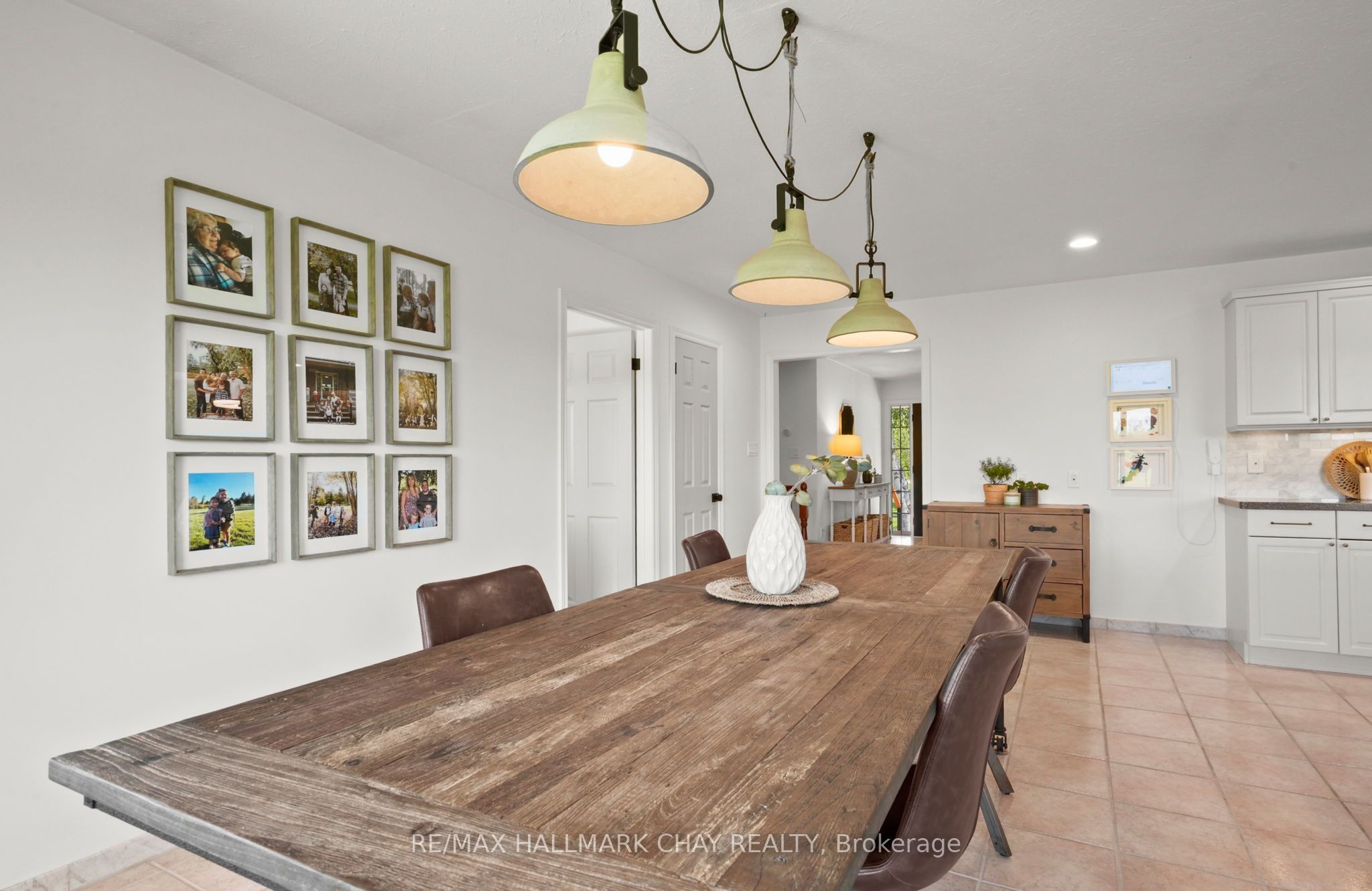 555142 Mono-amaranth Town Line Property Photo 14