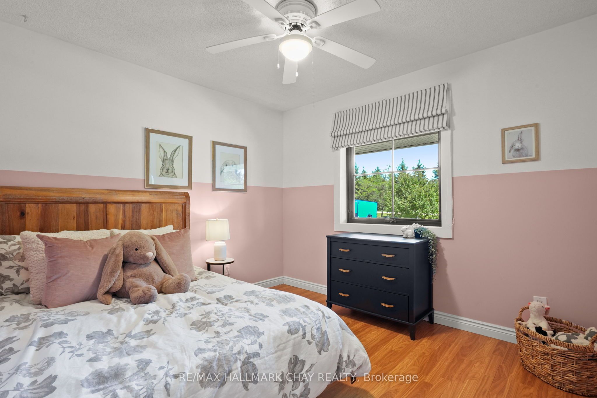 555142 Mono-amaranth Town Line Property Photo 26