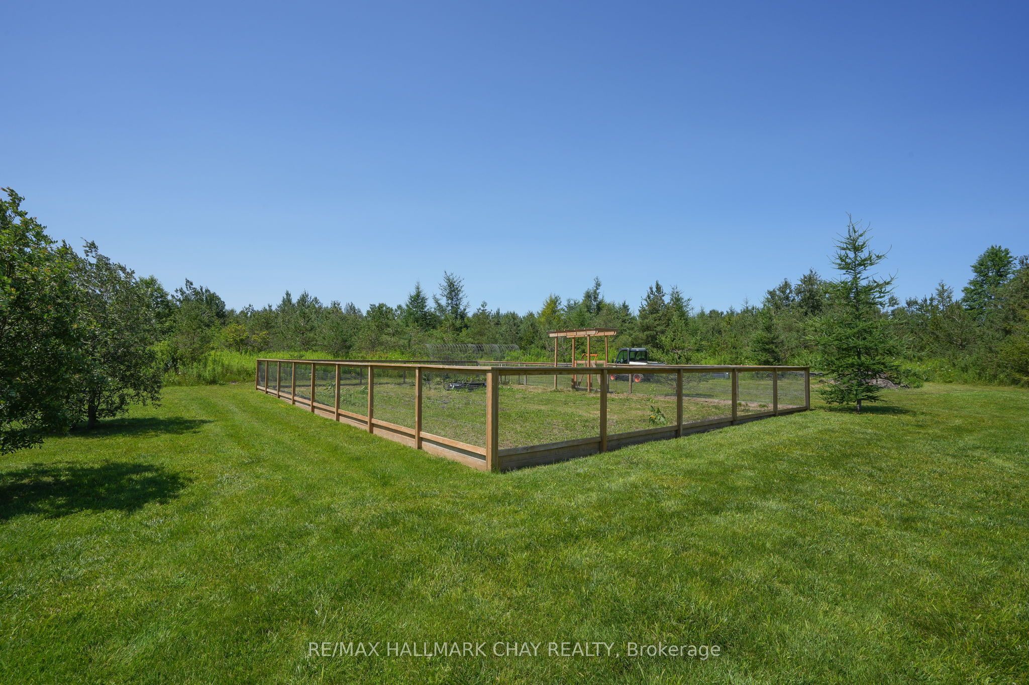 555142 Mono-amaranth Town Line Property Photo 45