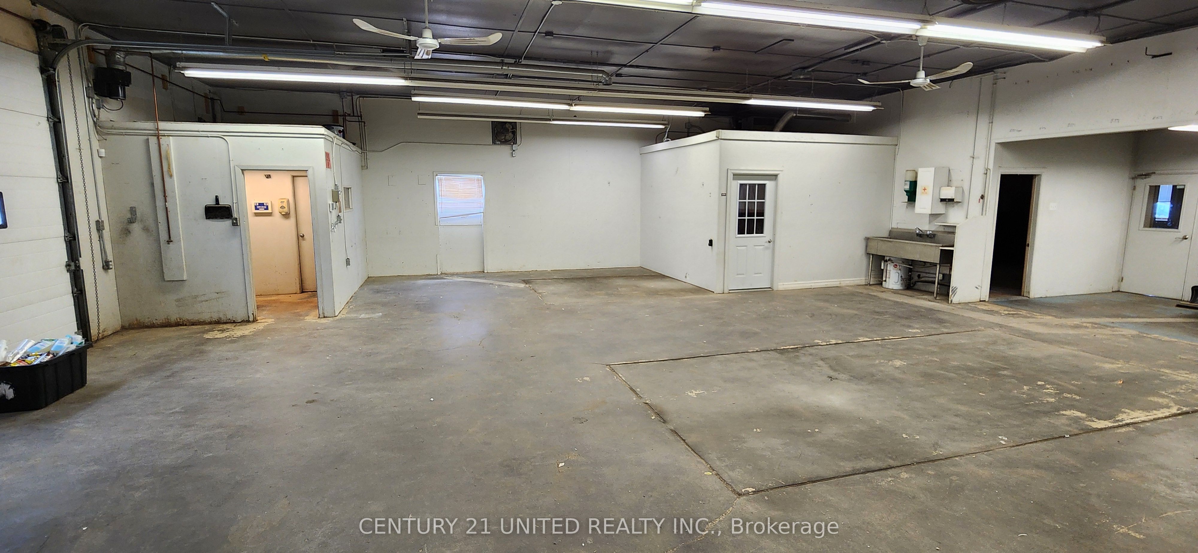 680 The Parkway 1 Property Photo 6