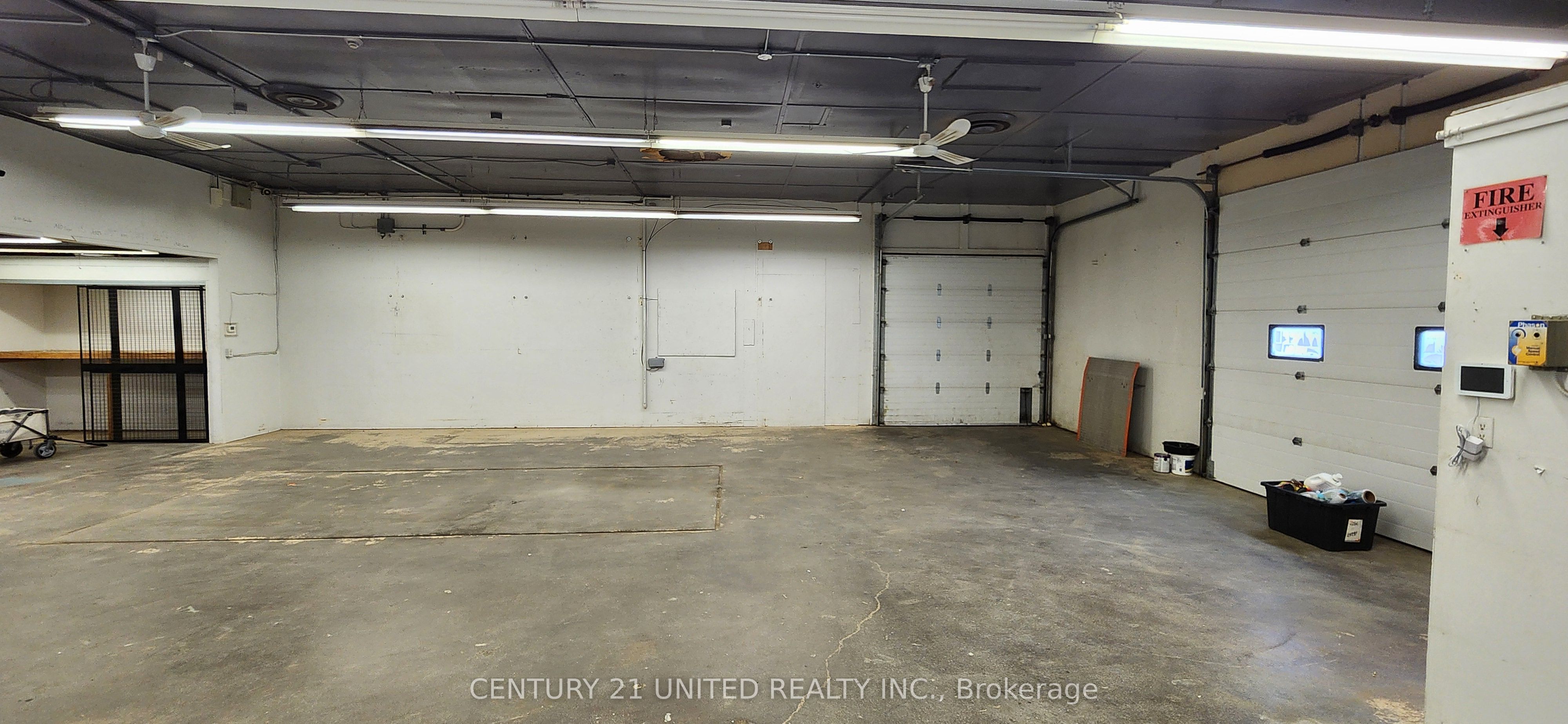 680 The Parkway 1 Property Photo 7