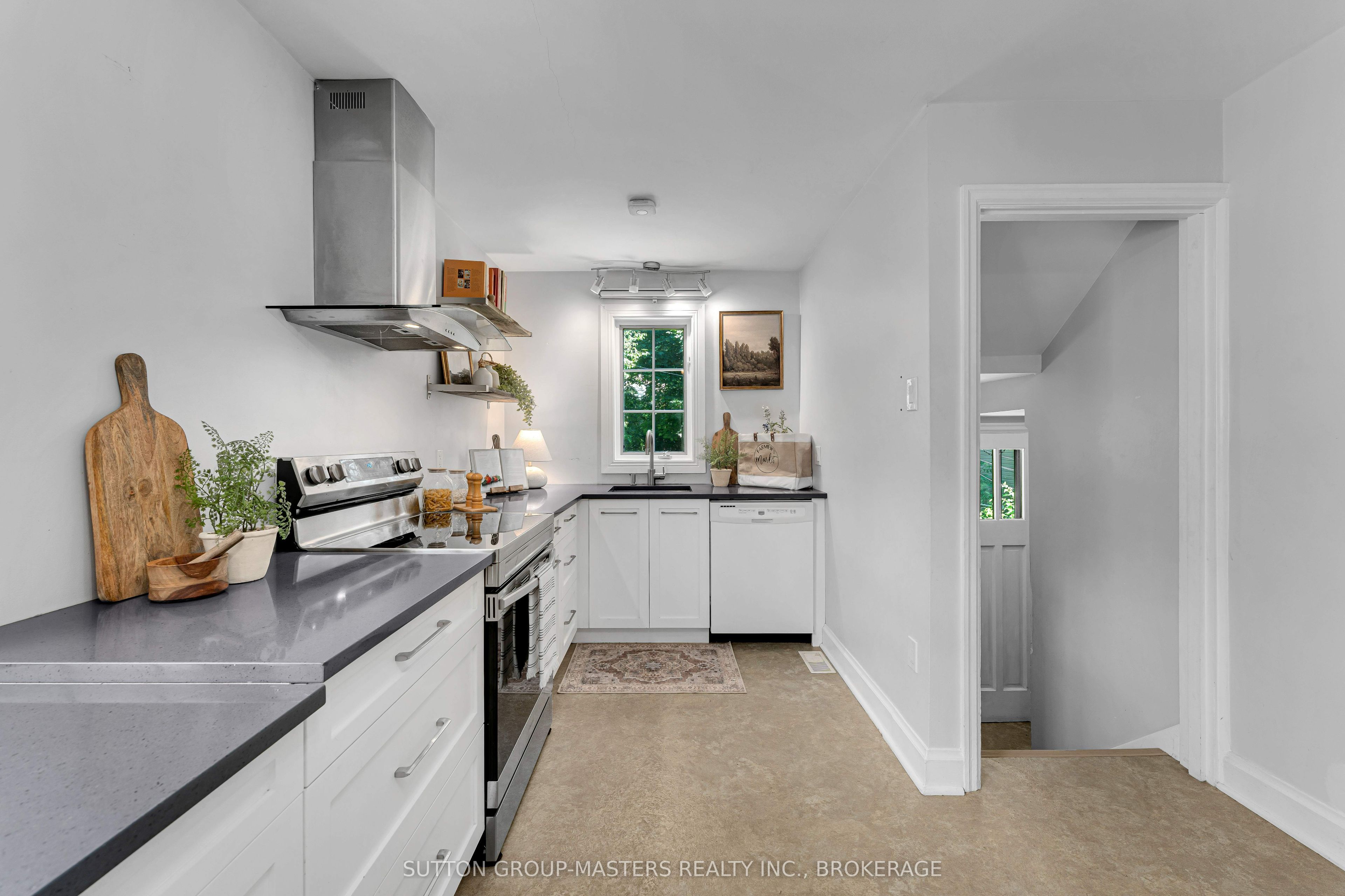 187 Willingdon Avenue Property Photo 16