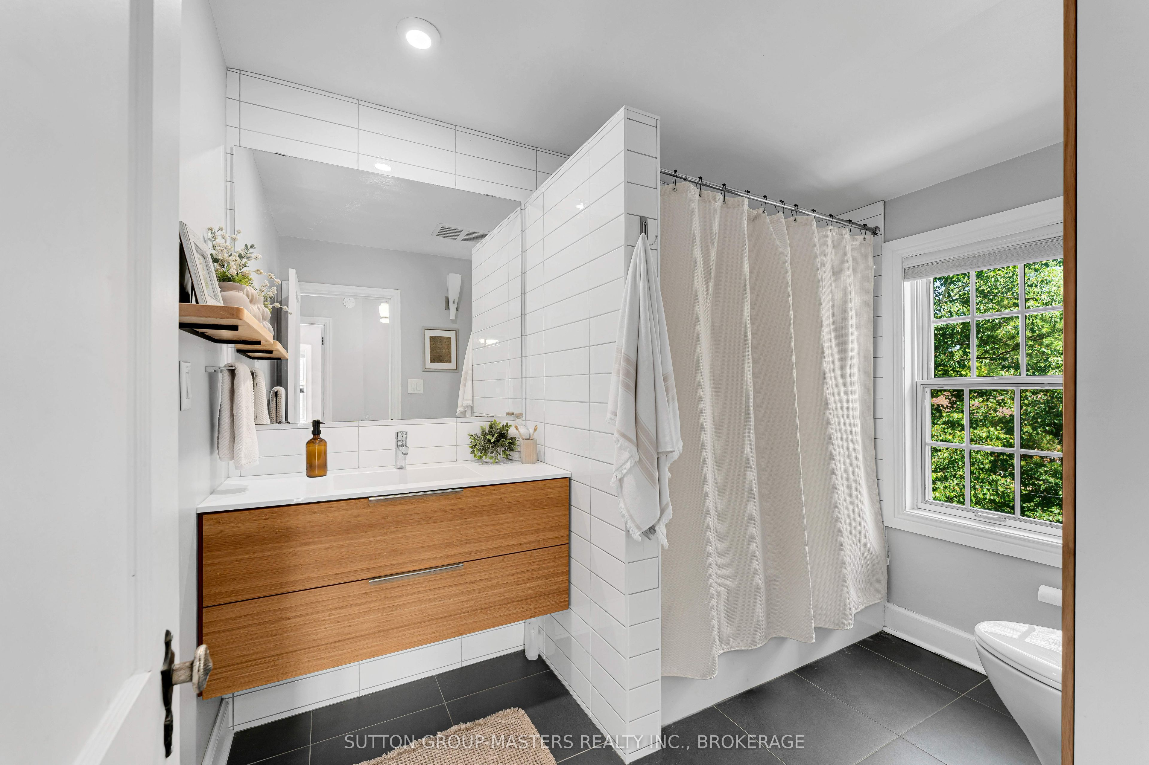 187 Willingdon Avenue Property Photo 22