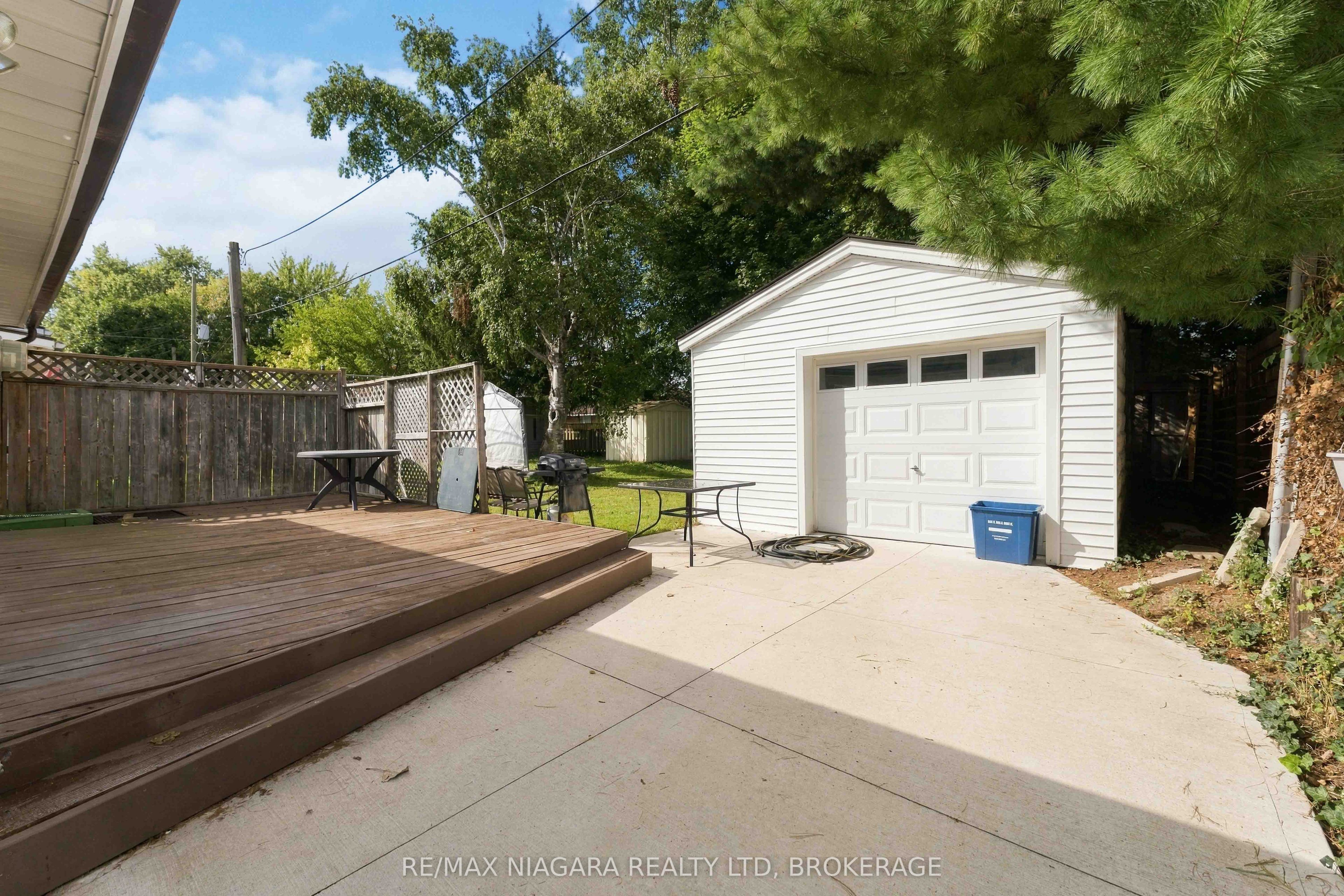 6317 Churchill Street Property Photo 23