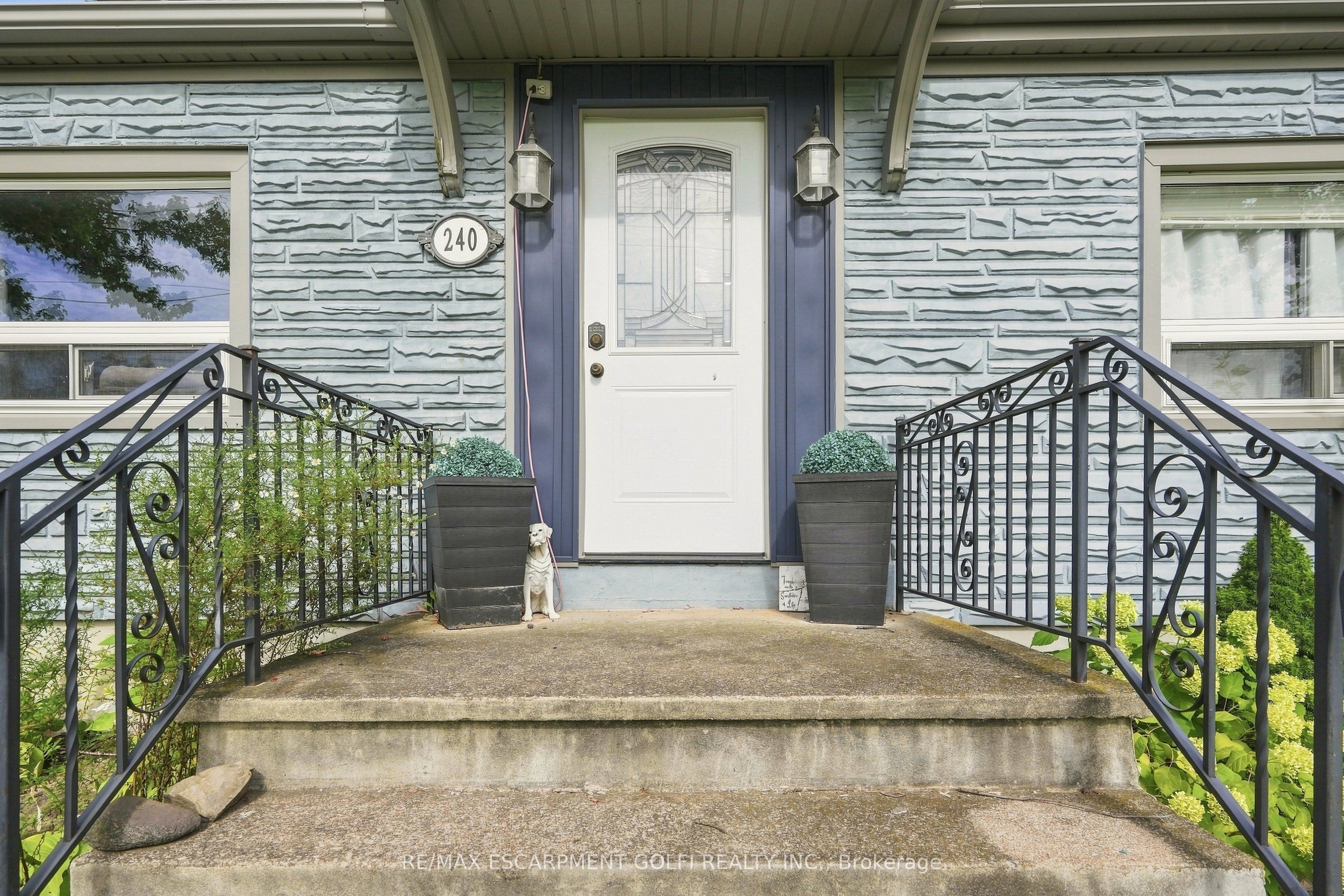 240 Pelham Road Property Photo 2
