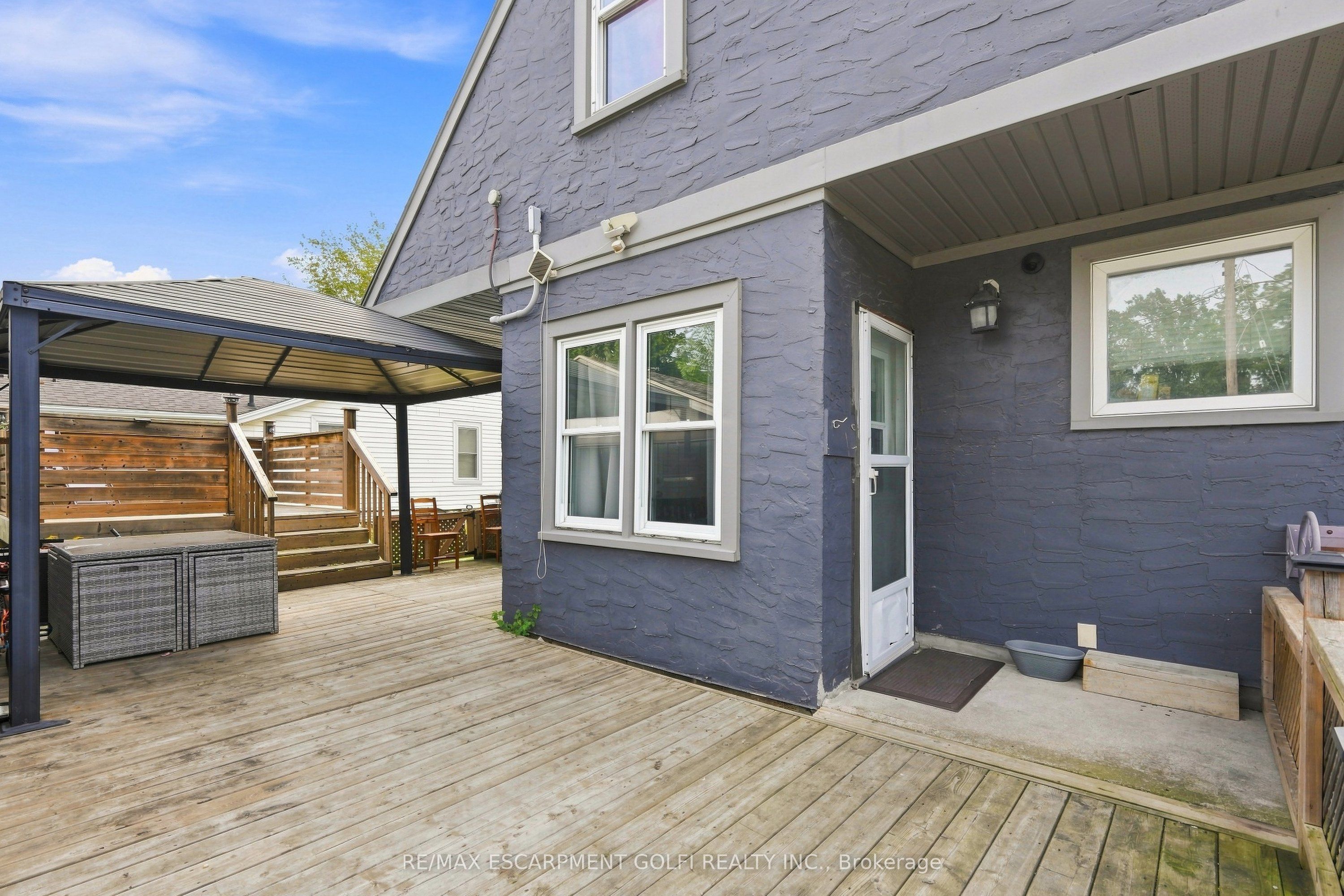 240 Pelham Road Property Photo 12
