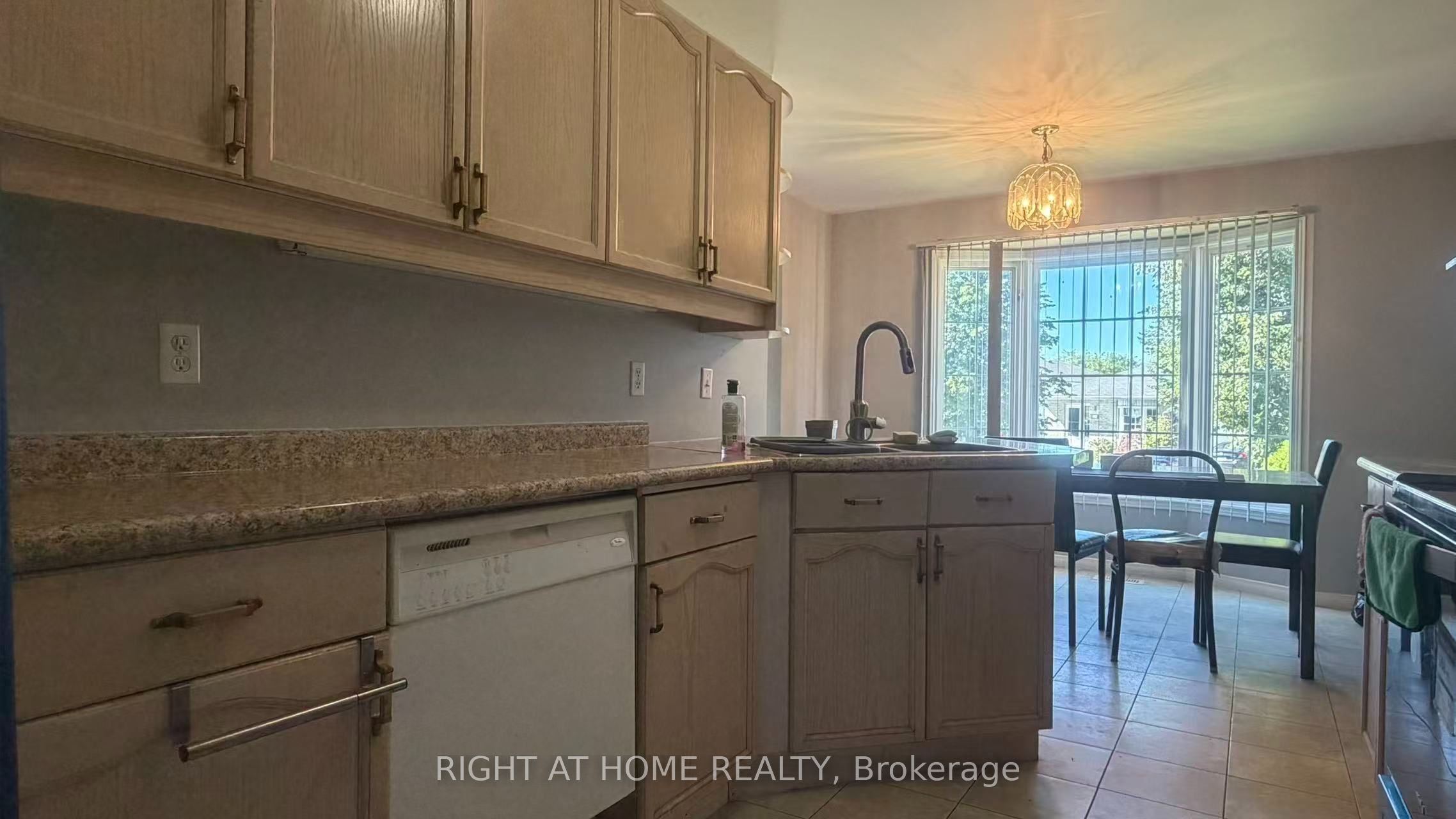 271 Fleming Drive Property Photo 3