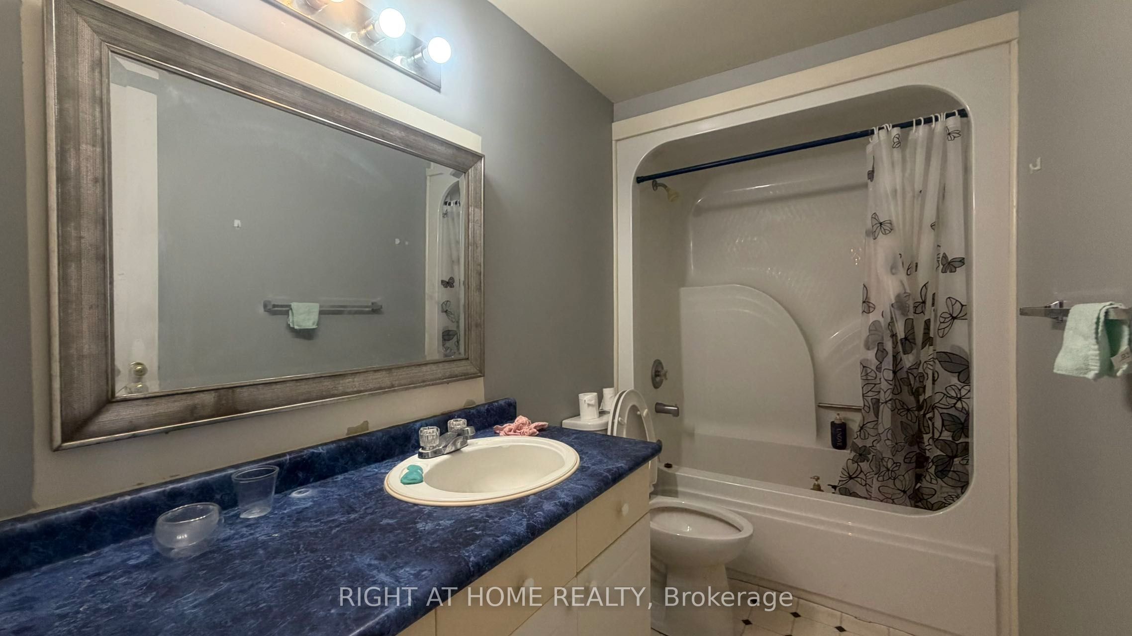 271 Fleming Drive Property Photo 11