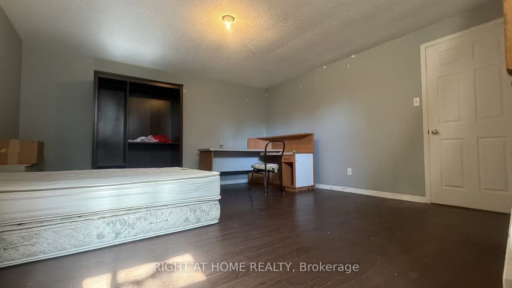 271 Fleming Drive Property Photo 12