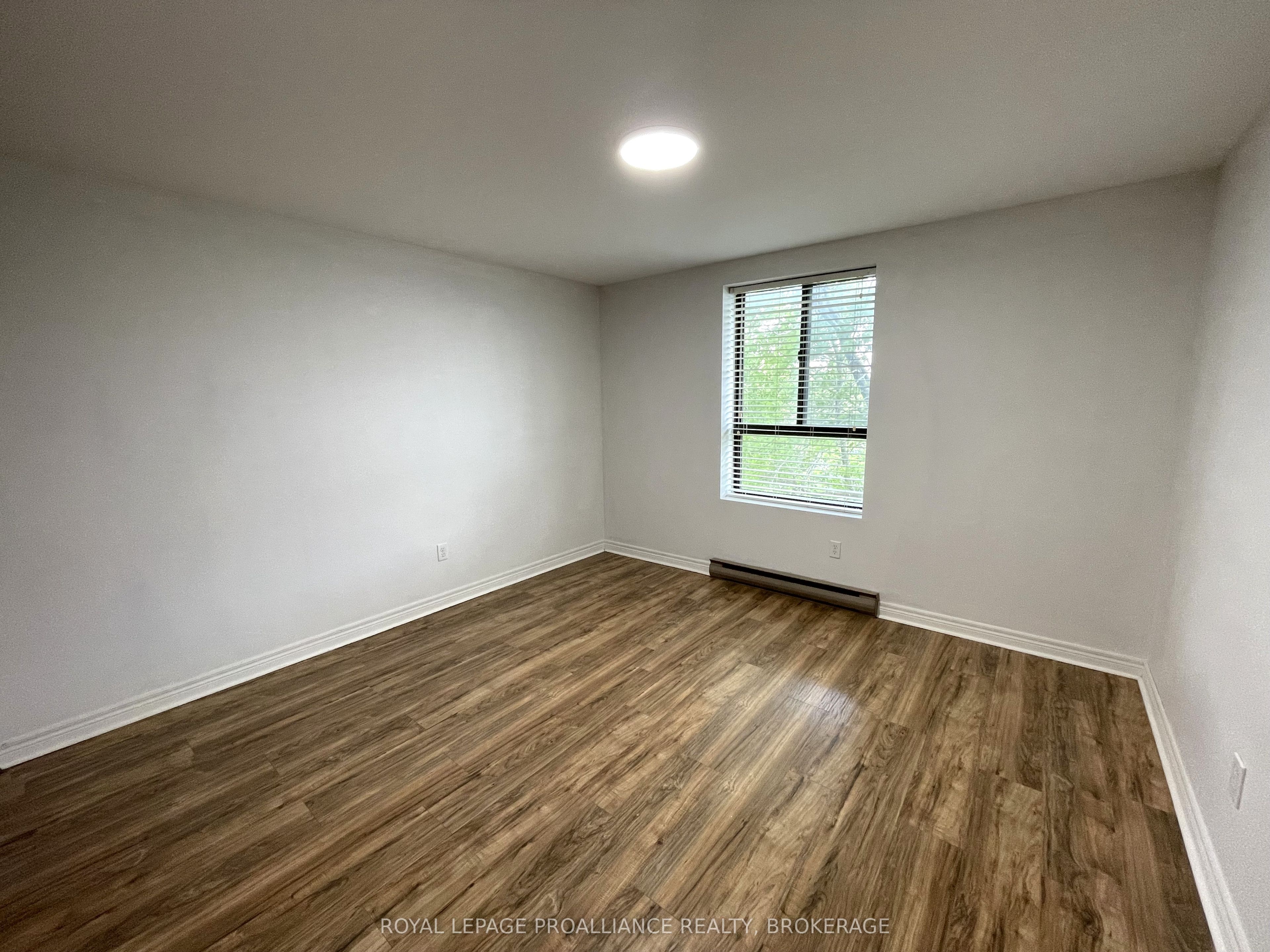 334 Queen Mary Road 215 Property Photo 14
