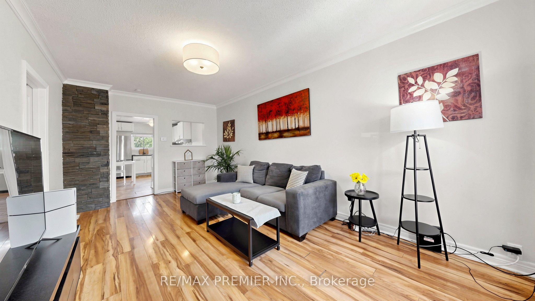 27 Cambridge Avenue Property Photo 6