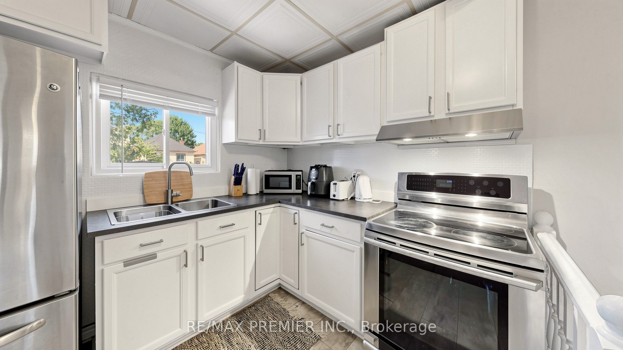 27 Cambridge Avenue Property Photo 11