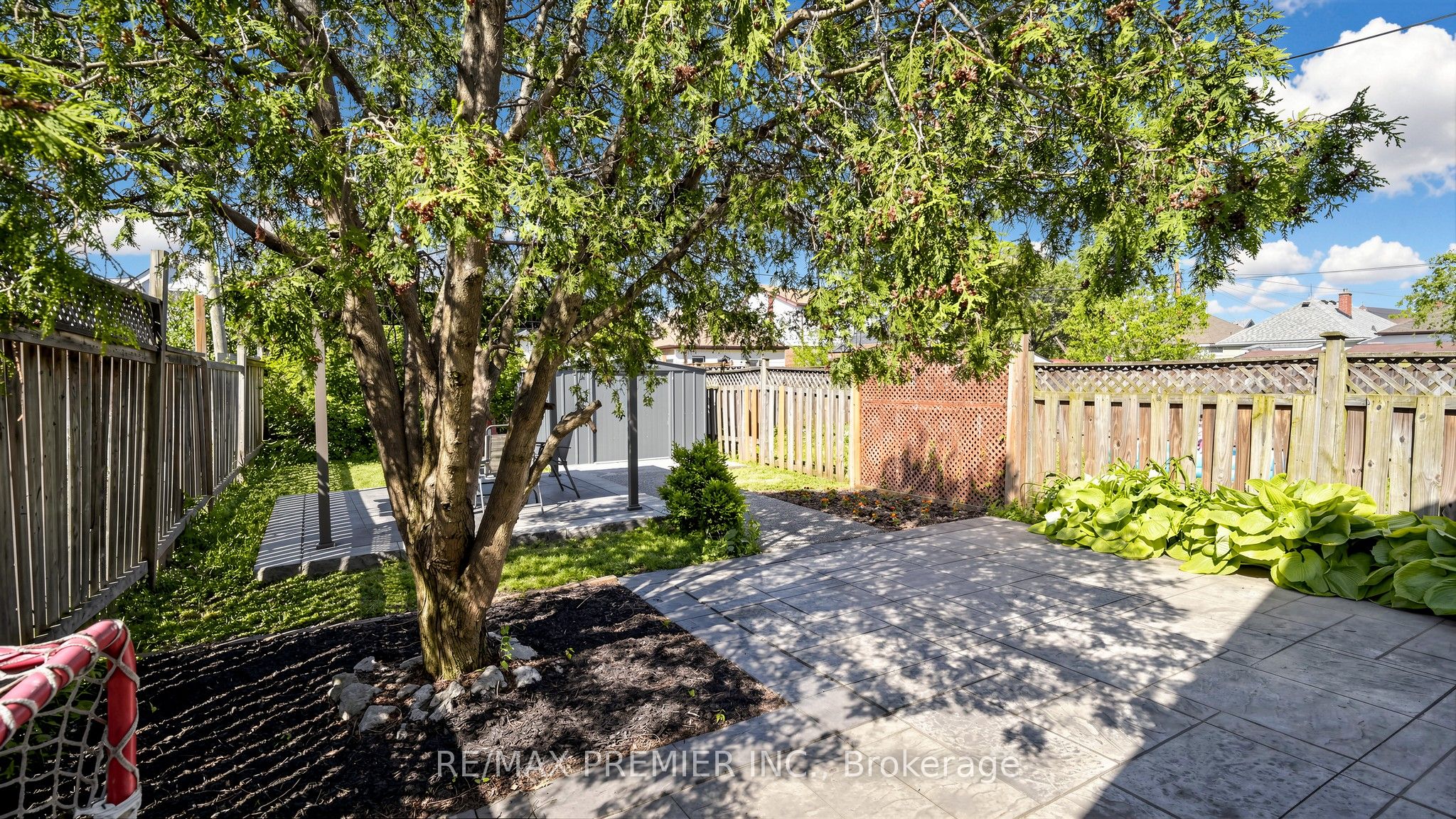 27 Cambridge Avenue Property Photo 26