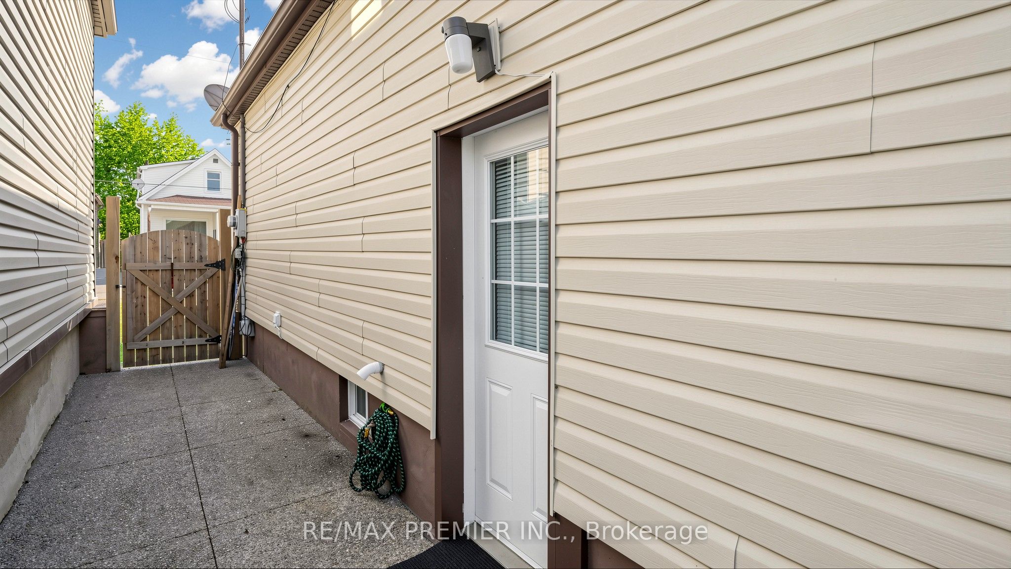 27 Cambridge Avenue Property Photo 31