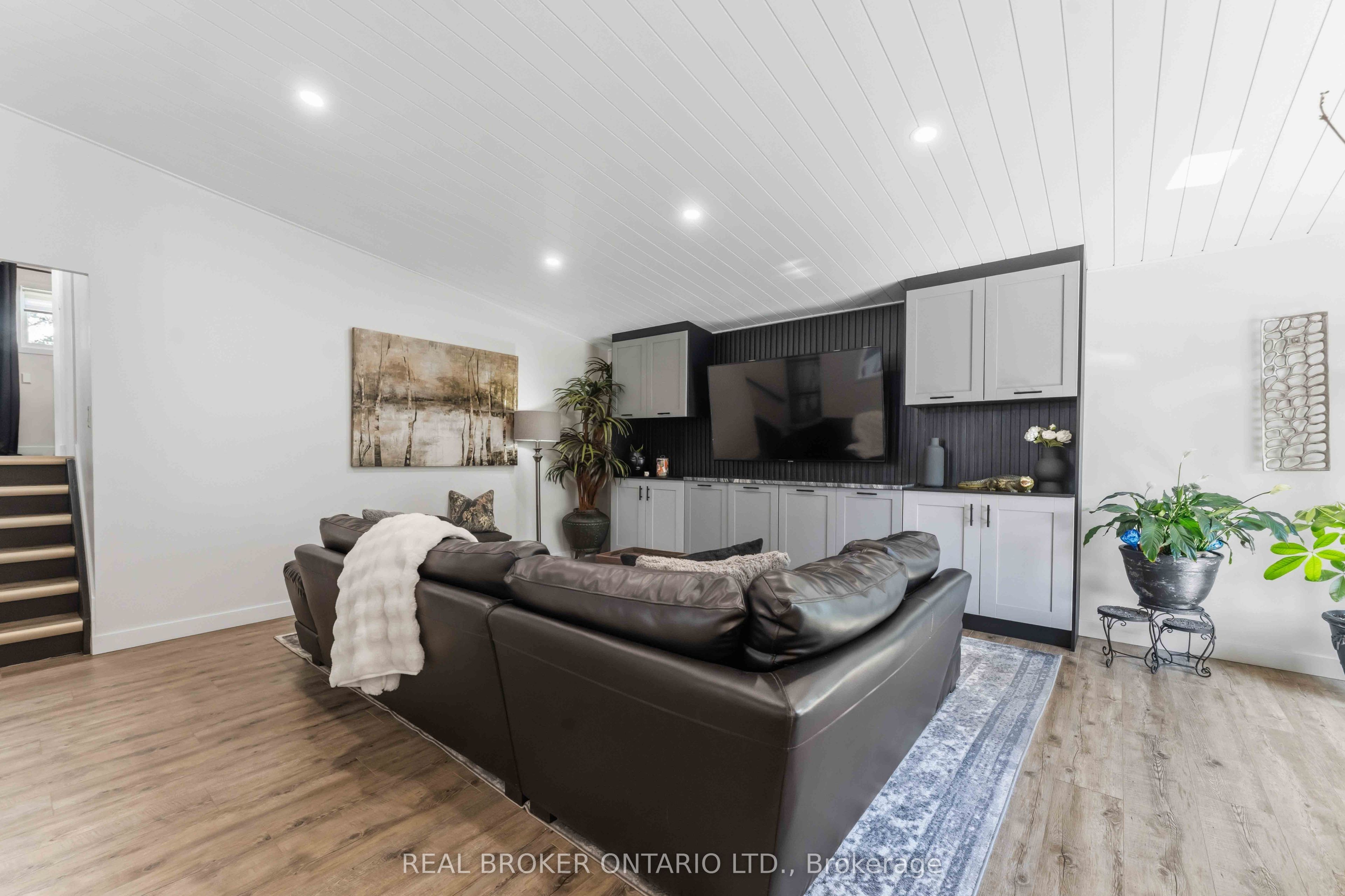 1849 Florida Avenue Property Photo 7
