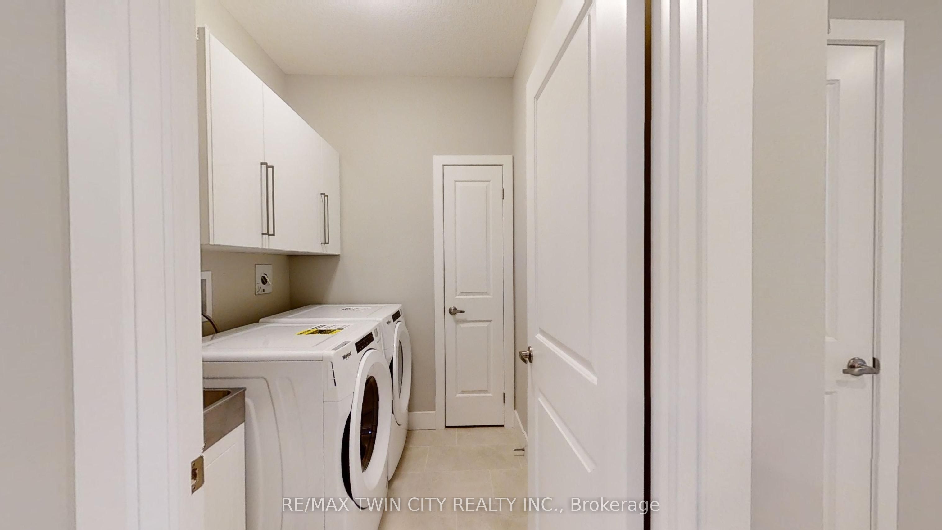 668 Chelton Road Property Photo 13