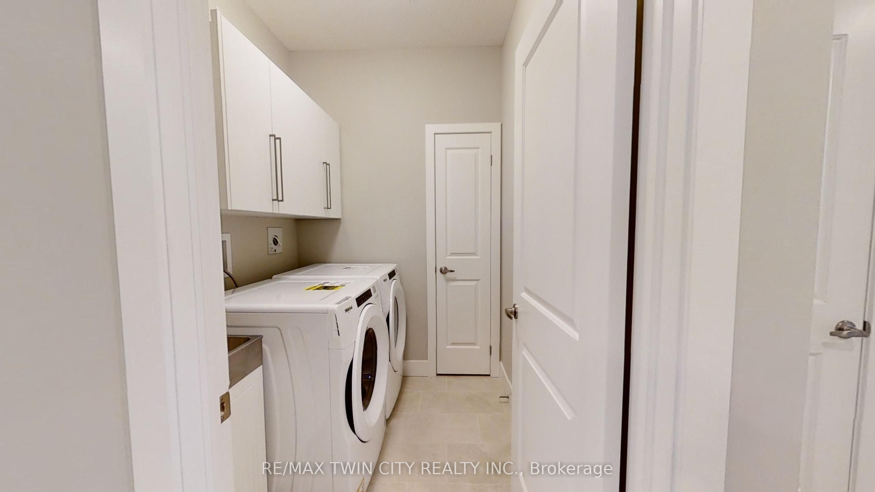 668 Chelton Road Property Photo 17